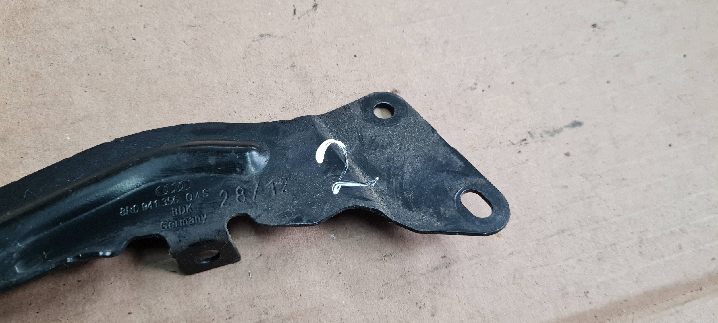 Q5 8R SQ5 LIFT bracket holder console lights right front 8R0941356