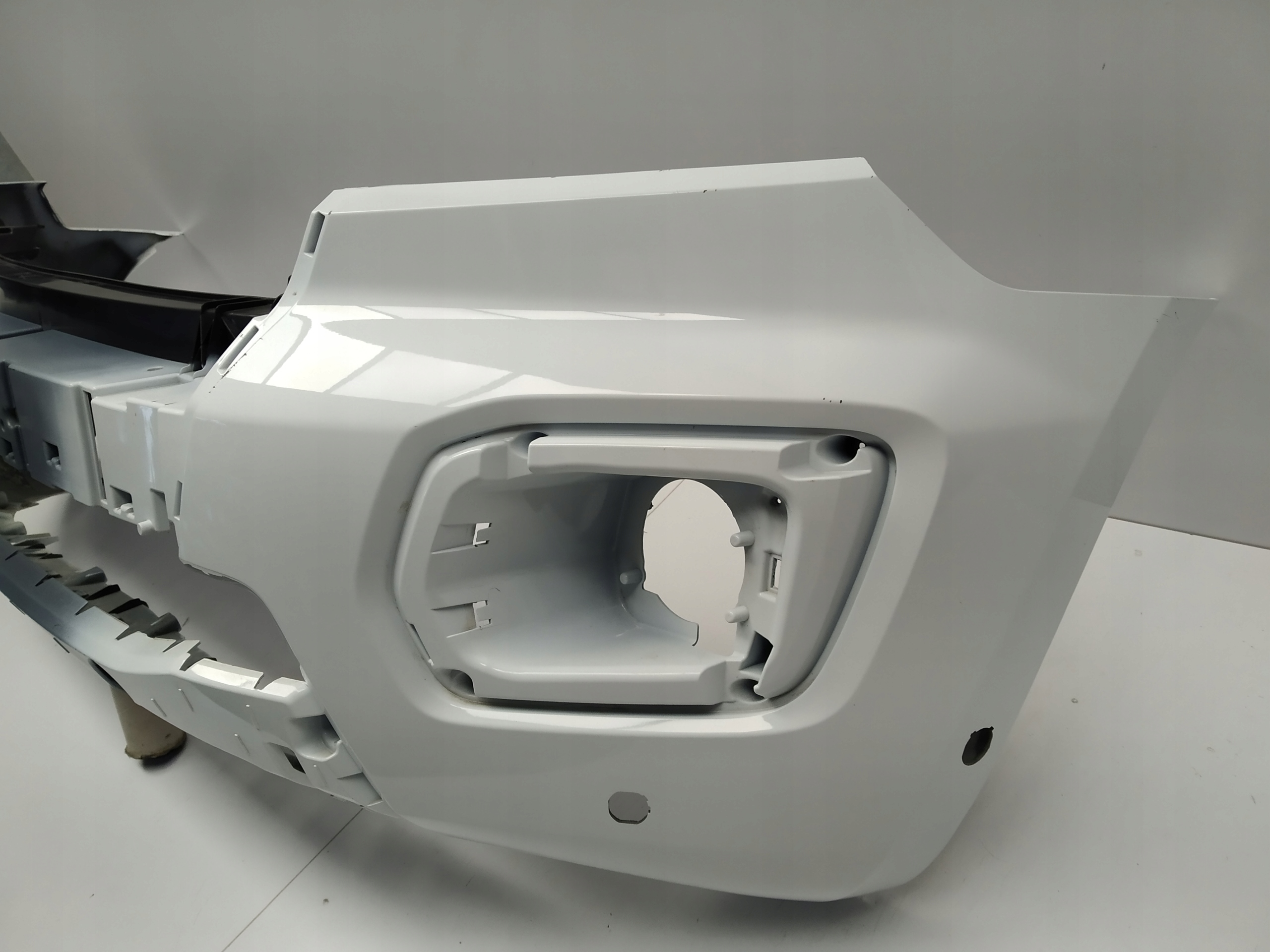 2018+ Ford Ranger lift bumper front PDC Bialy