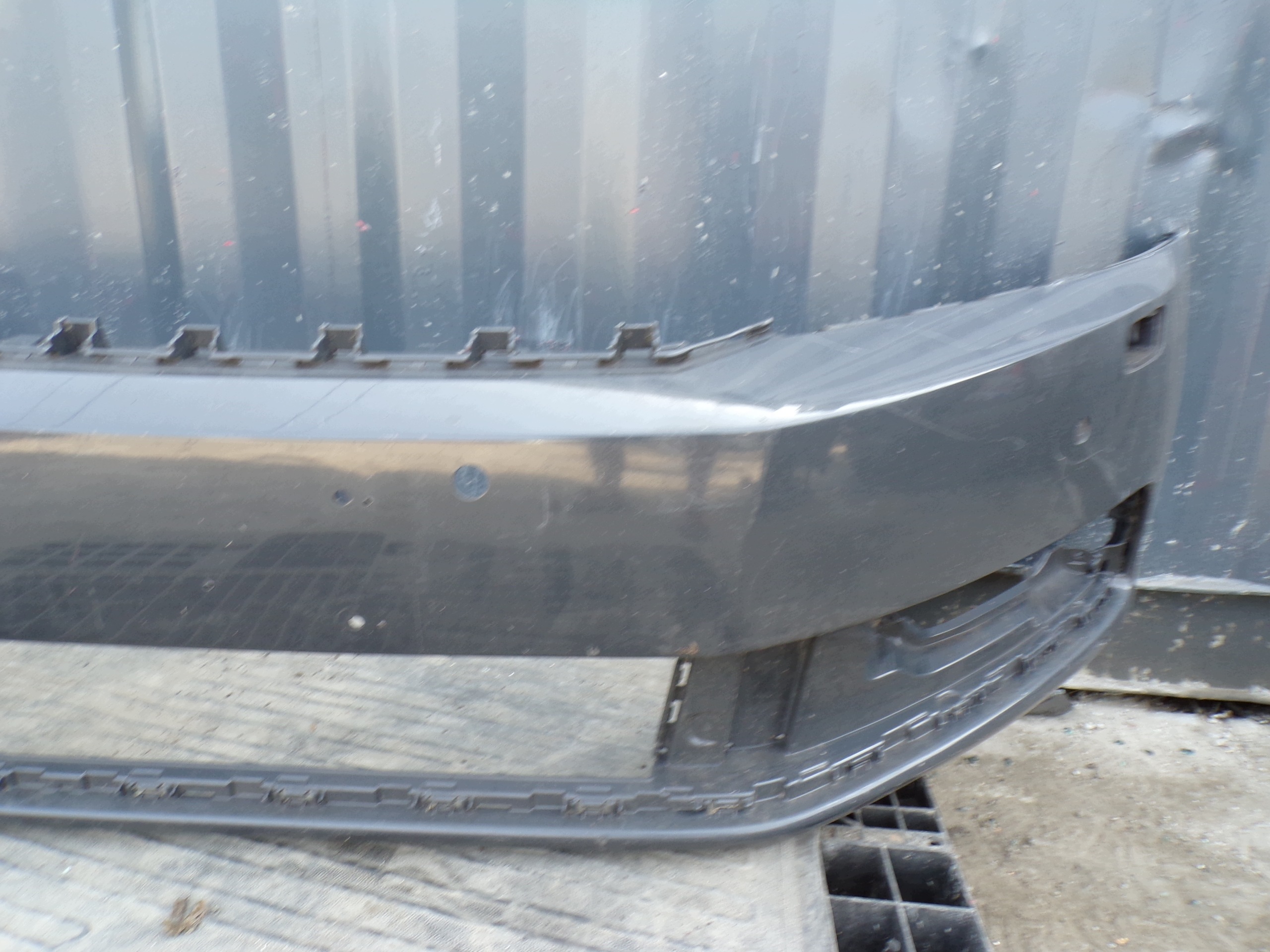 front bumper front VOLKSWAGEN PASSAT B7 washers (R1)