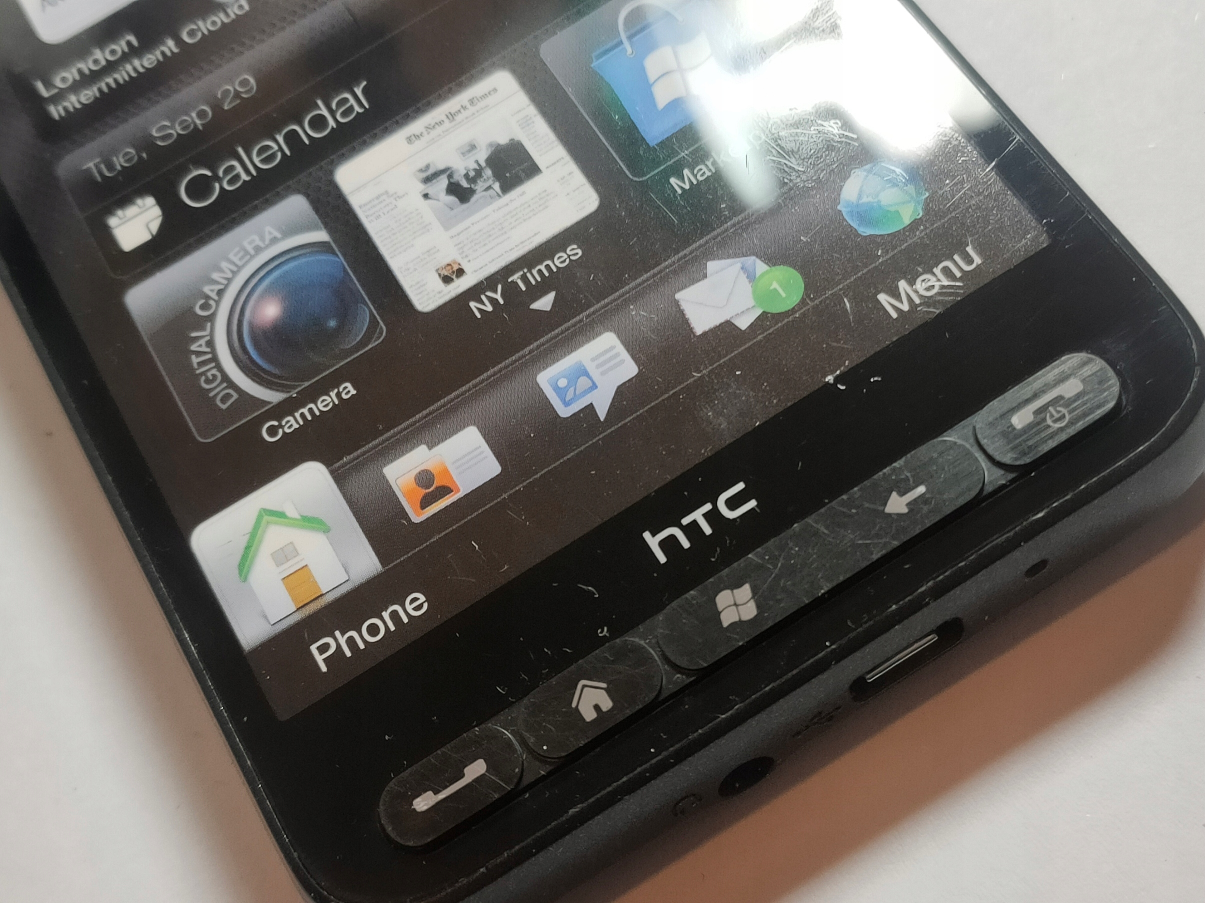 Atrapa telefonu HTC HD2 EAN (GTIN) 5056747685876