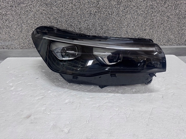 light right VW Tiguan III Full Led IQ 2025