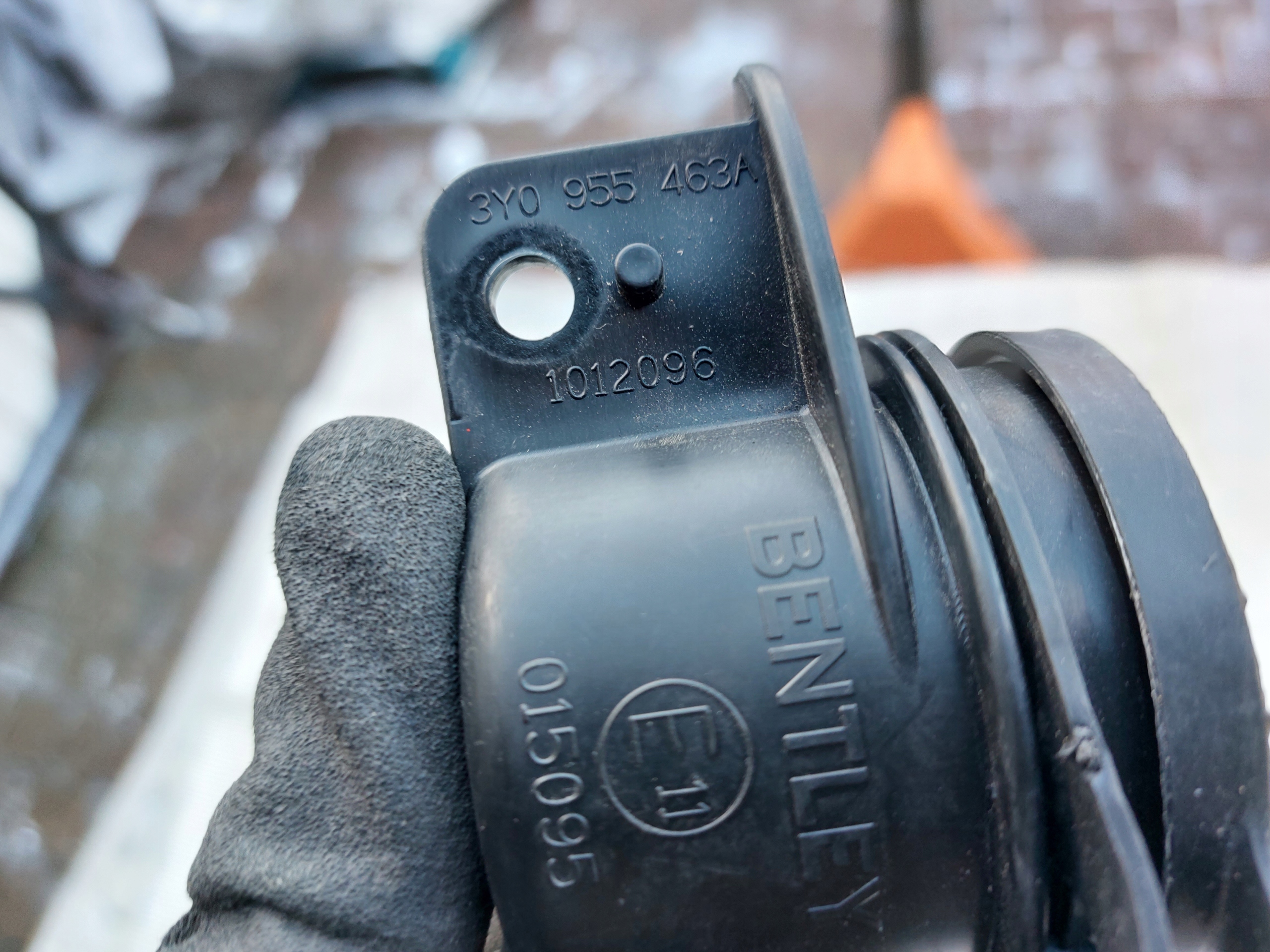 washer fluid tank BENTLEY MULSANNE 15r