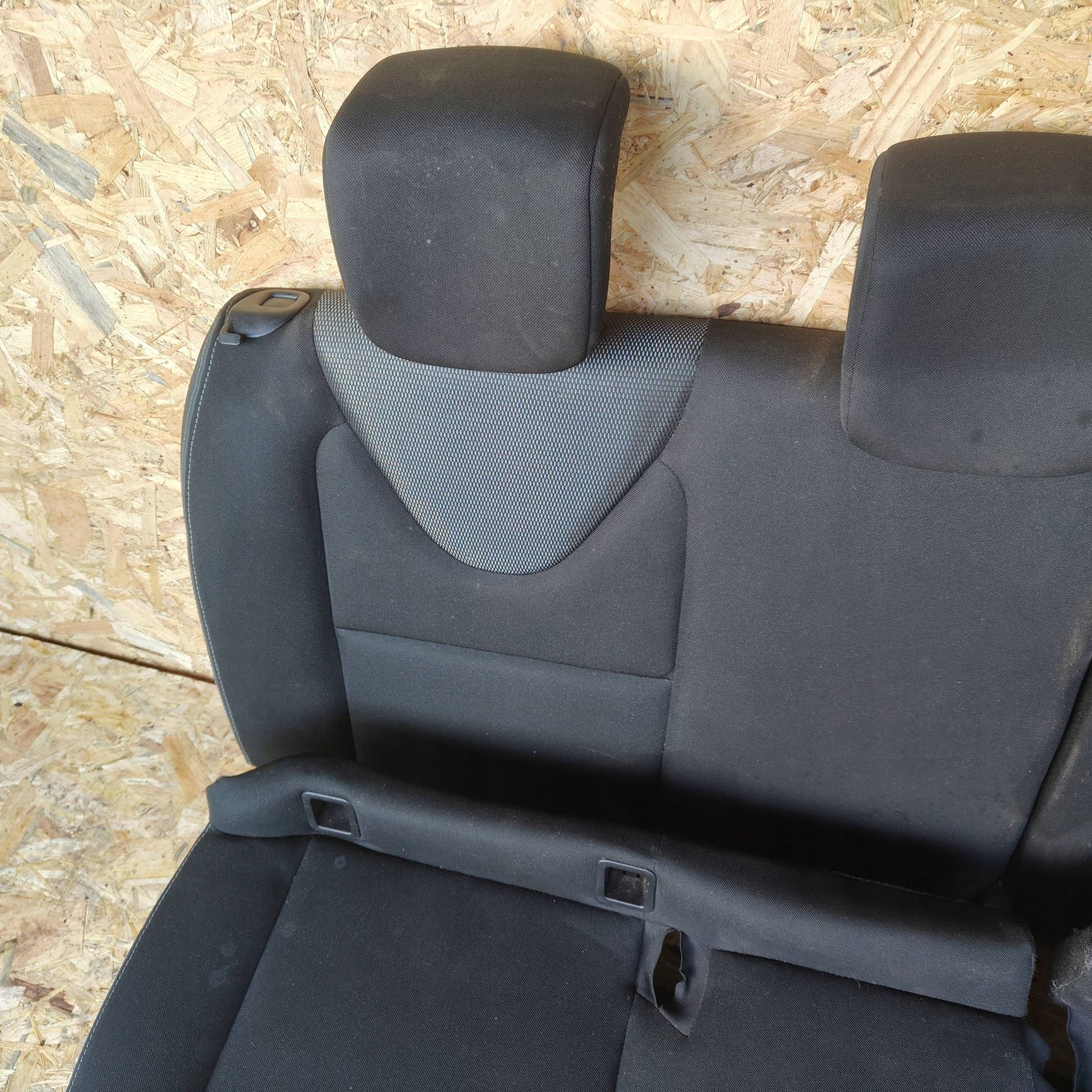 Sitz hinten heck Renault Clio IV oparcie HB