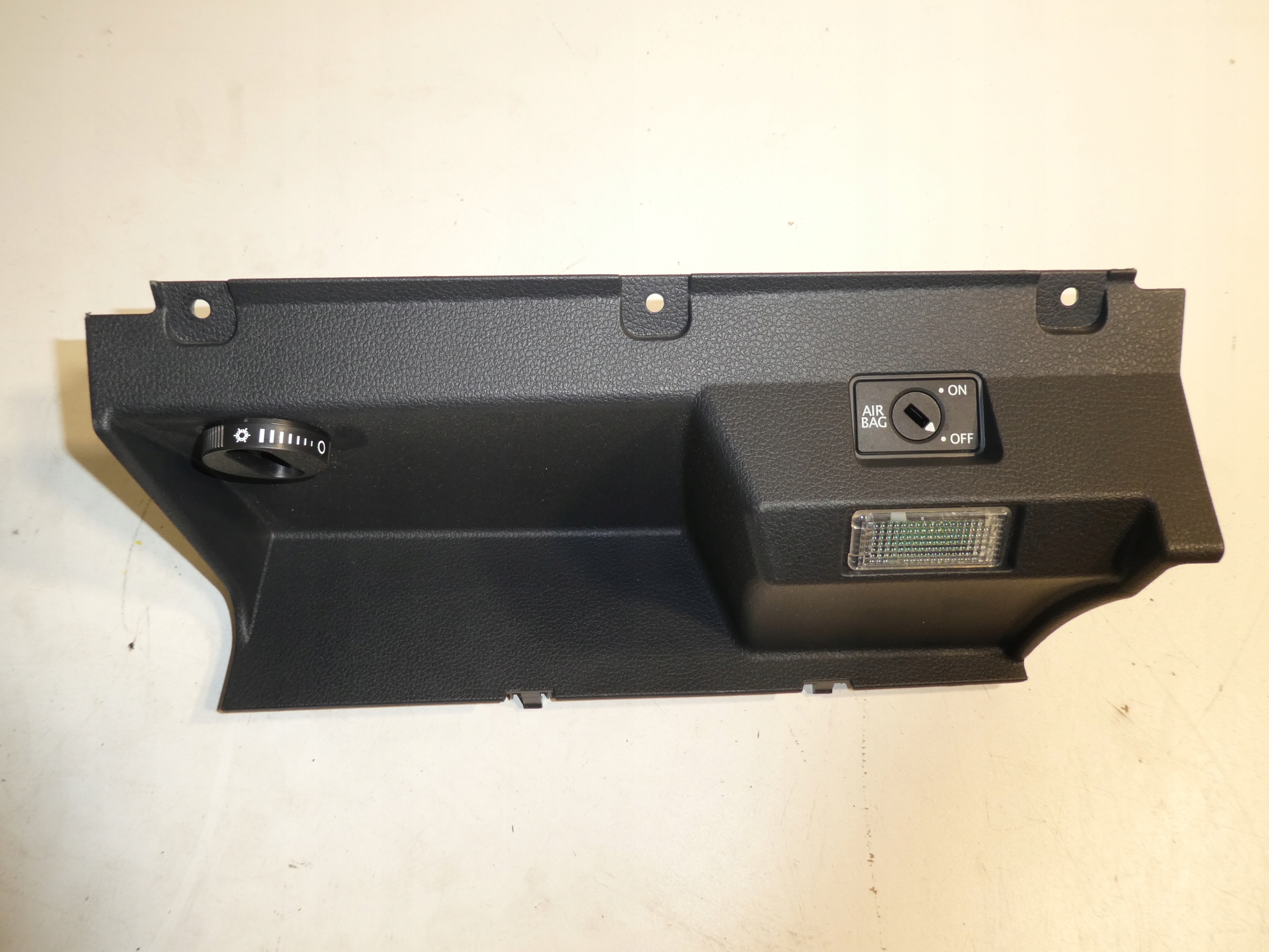 VW CADDY LIFT IV passenger compartment plato 2K5858909B