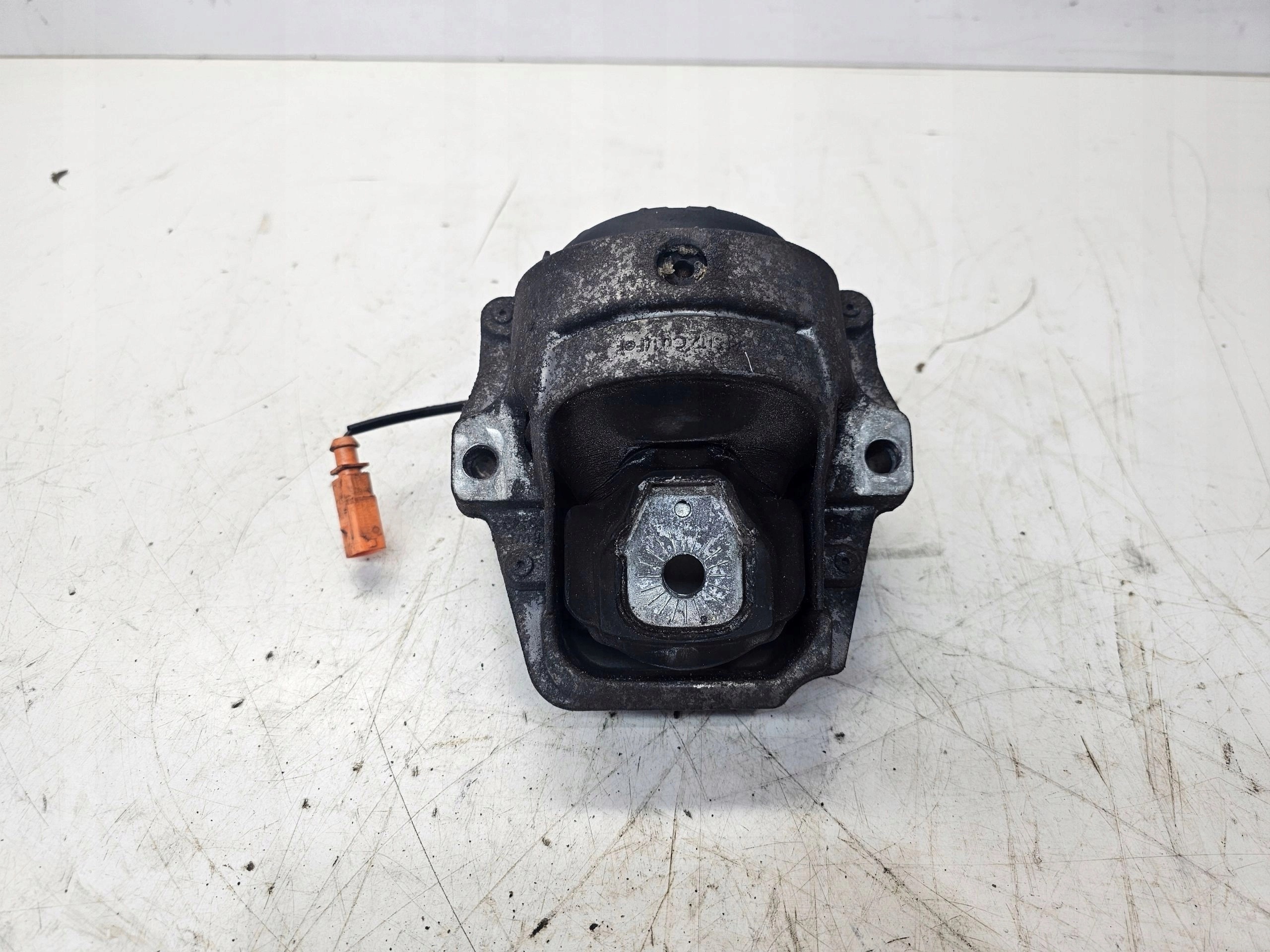 engine mount Z with the sensor AUDI A4 B8 A5 Q5 8R0199381B
