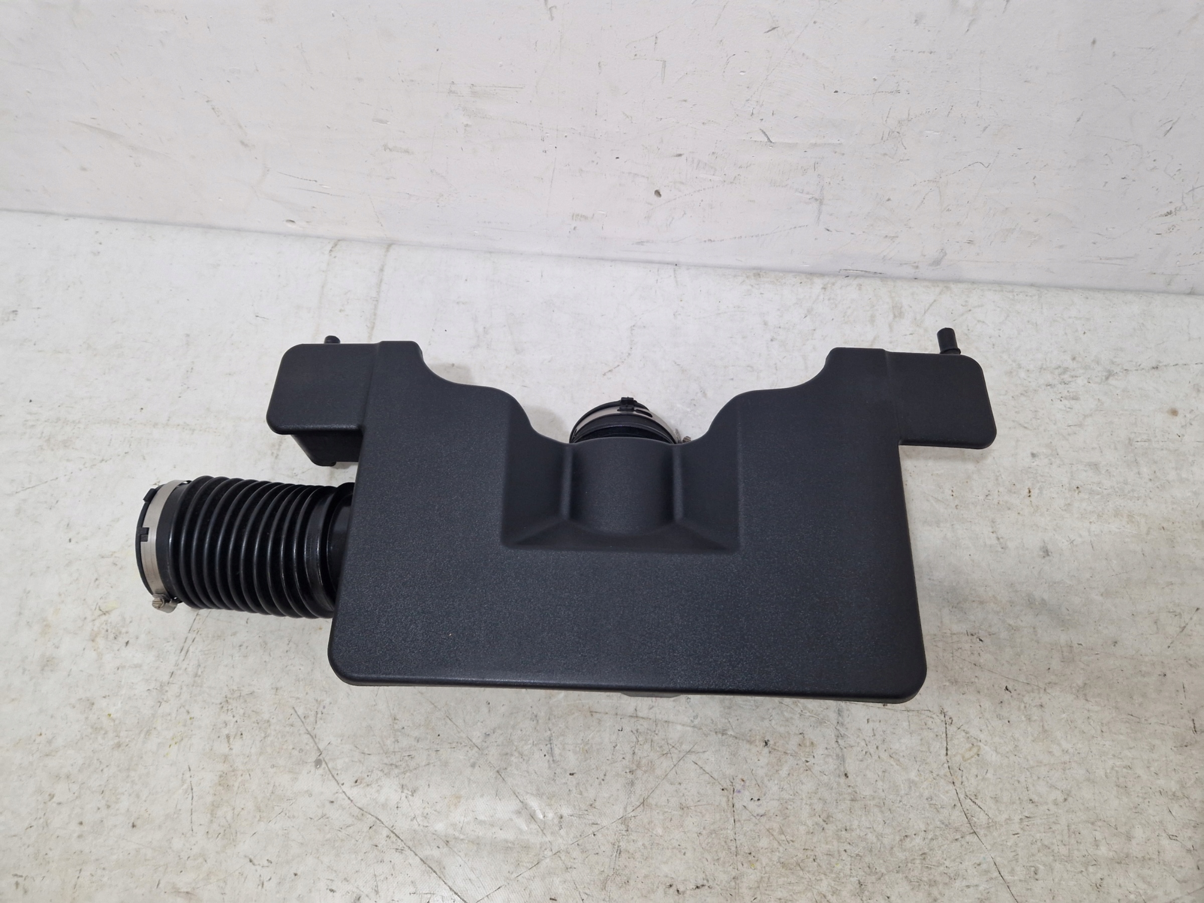 CADILLAC ESCALADE IV 2014 - 6.2 V8 REZONATOR DOLOT filter 20931028