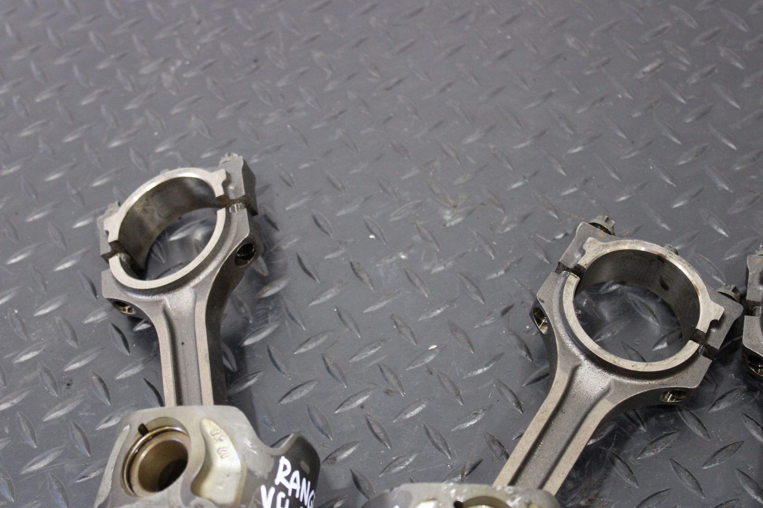 Pistons Bielles FORD RANGER V 5 LIFT BB3Q6200BA