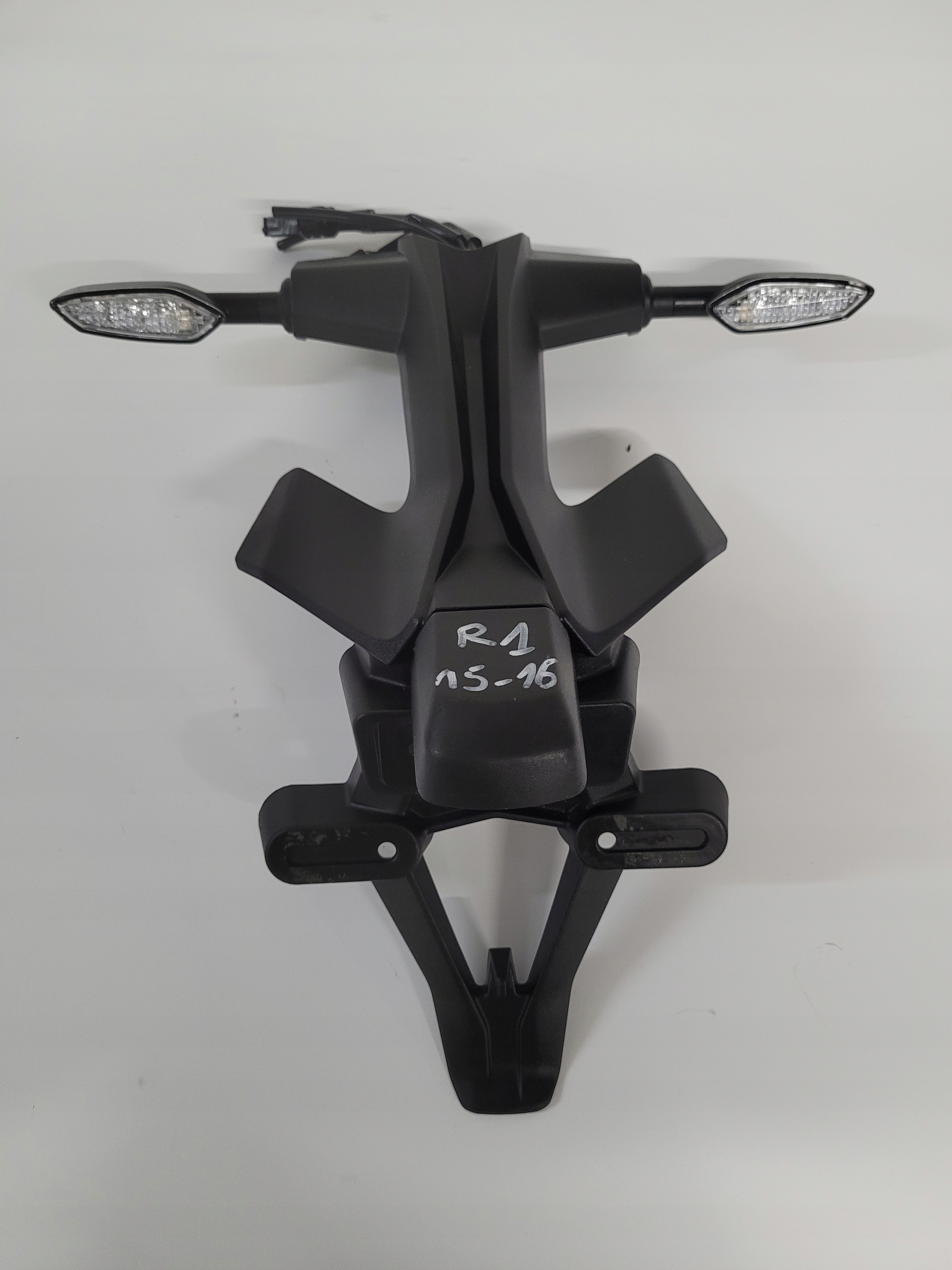 2CR-2162R - YAMAHA YZF R1 2017-2019 RN 32 крепление номерного знака