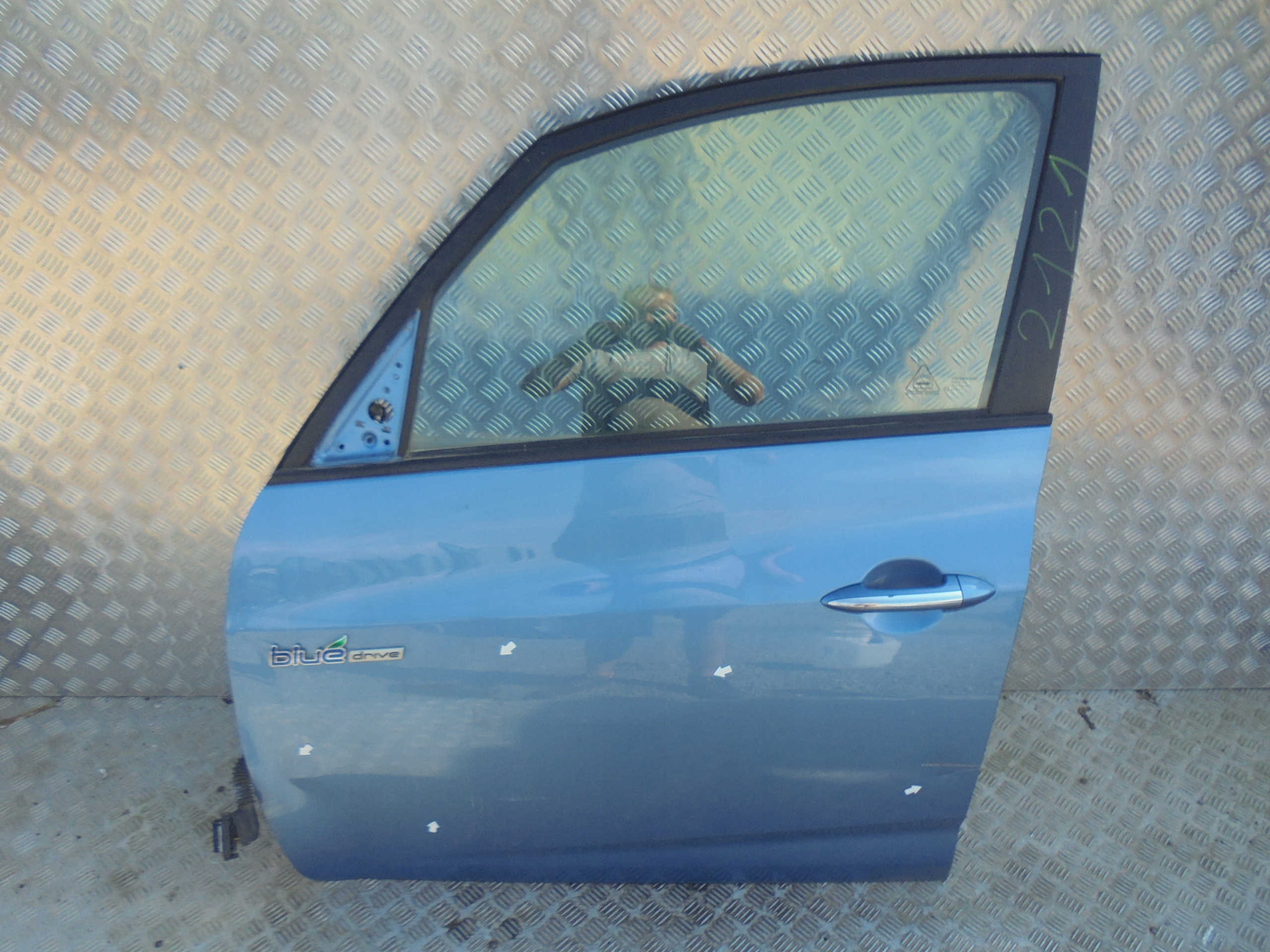 2121. DRZWI LEWY PRZÓD HYUNDAI iX20 XAF