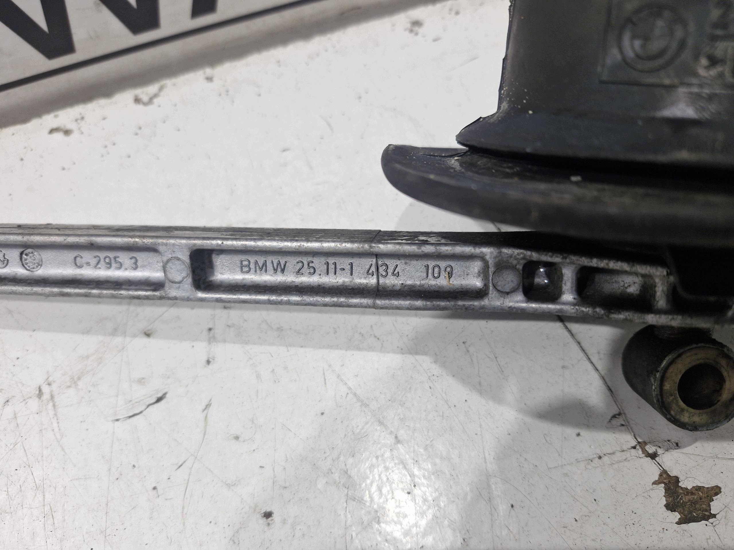 1434109 BMW E46 trim gear lever changes of the gear