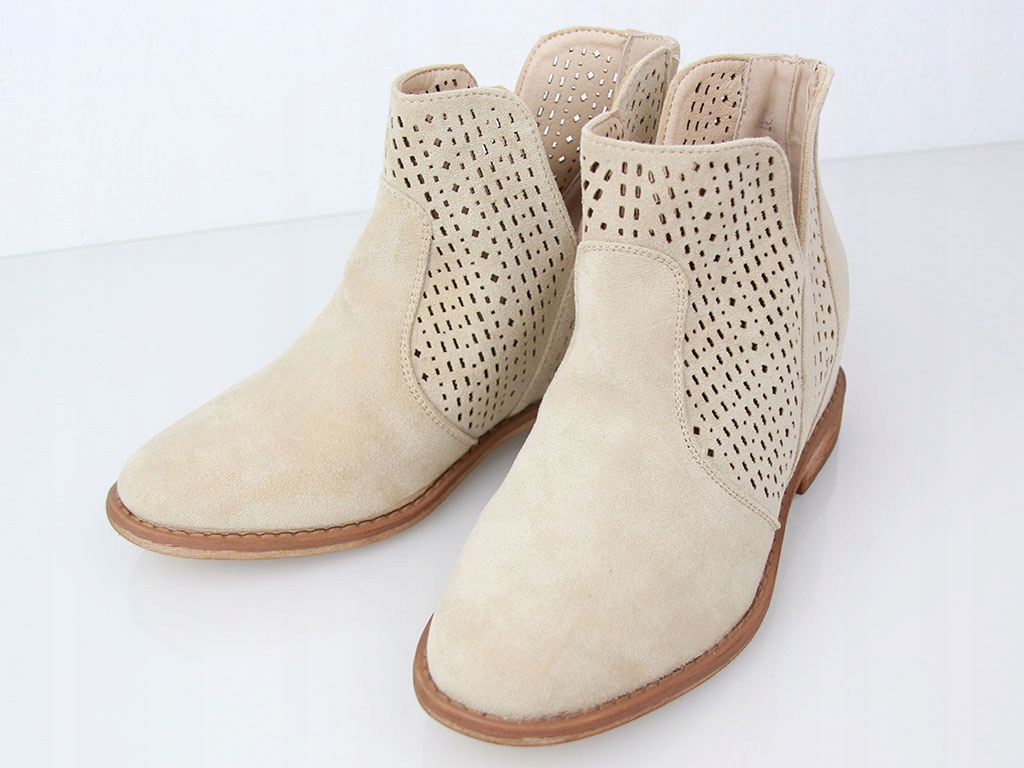 WIOSENNE BOTKI DAMSKIE AŻUROWE BUTY Z WYCIĘCIEM ZAMSZOWE BEŻOWE 41 Długość wkładki 26 cm