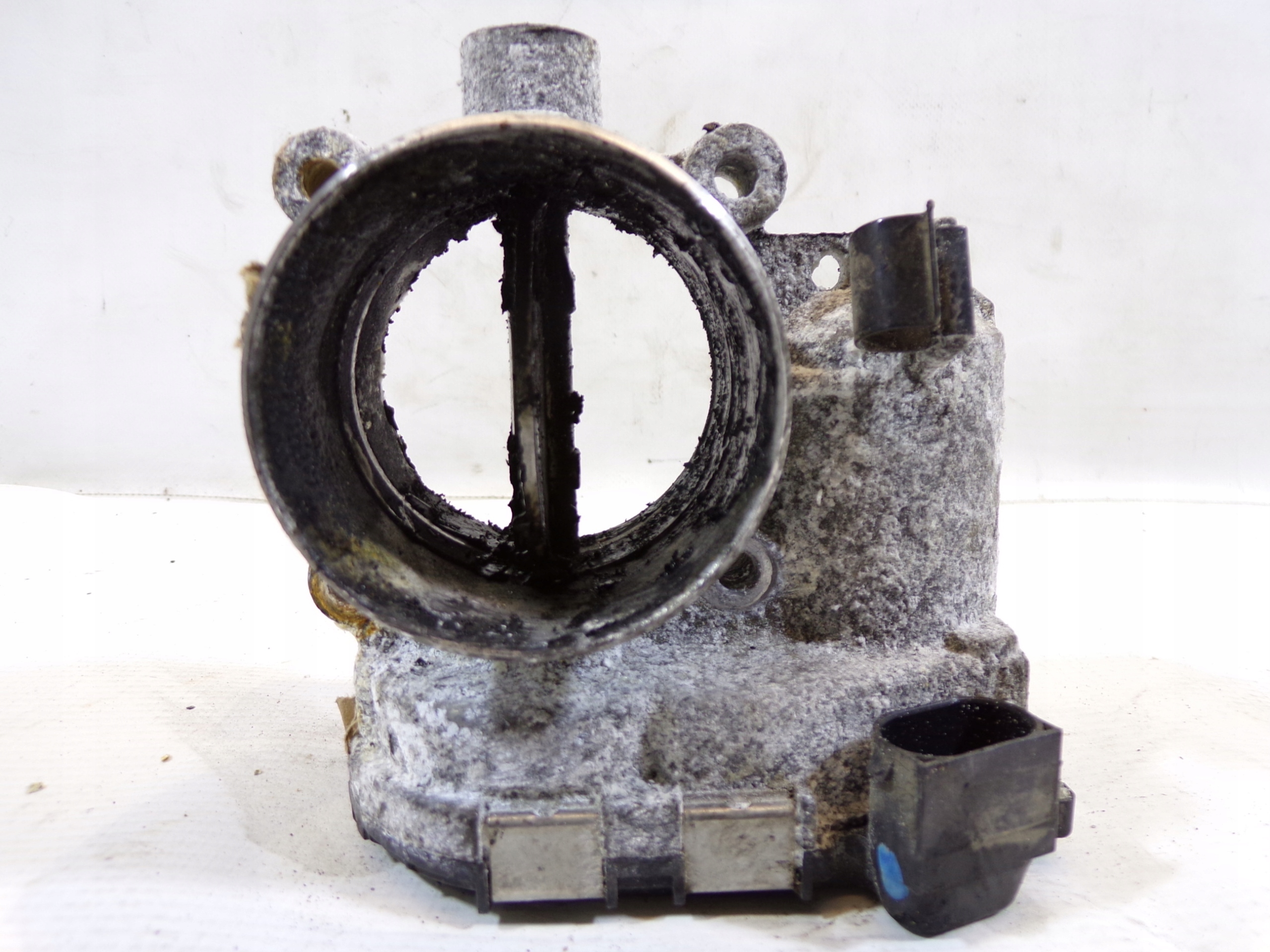 throttle flap VOLVO 2.4 D5 0281002701
