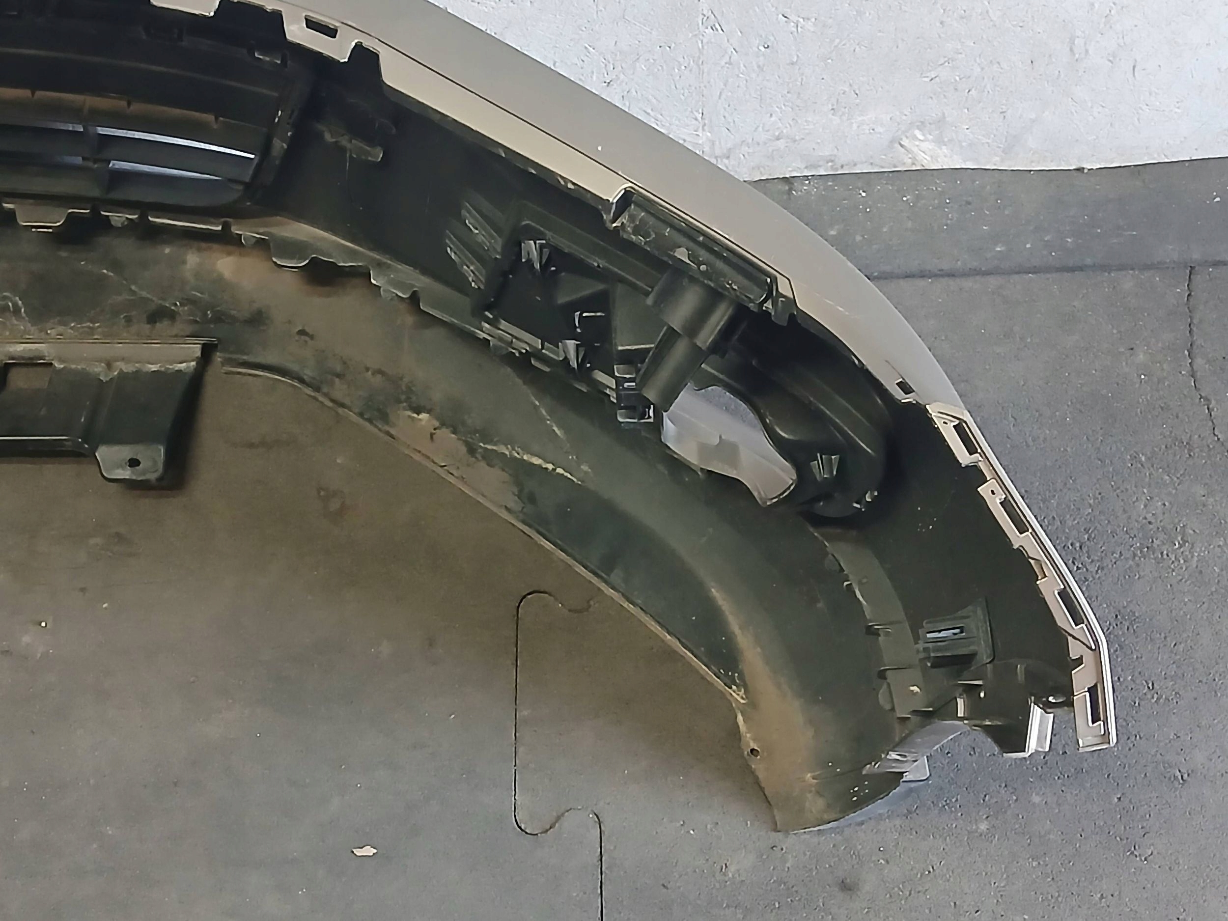 bumper front VW TIGUAN and 1 5N0 LIFT 10-15