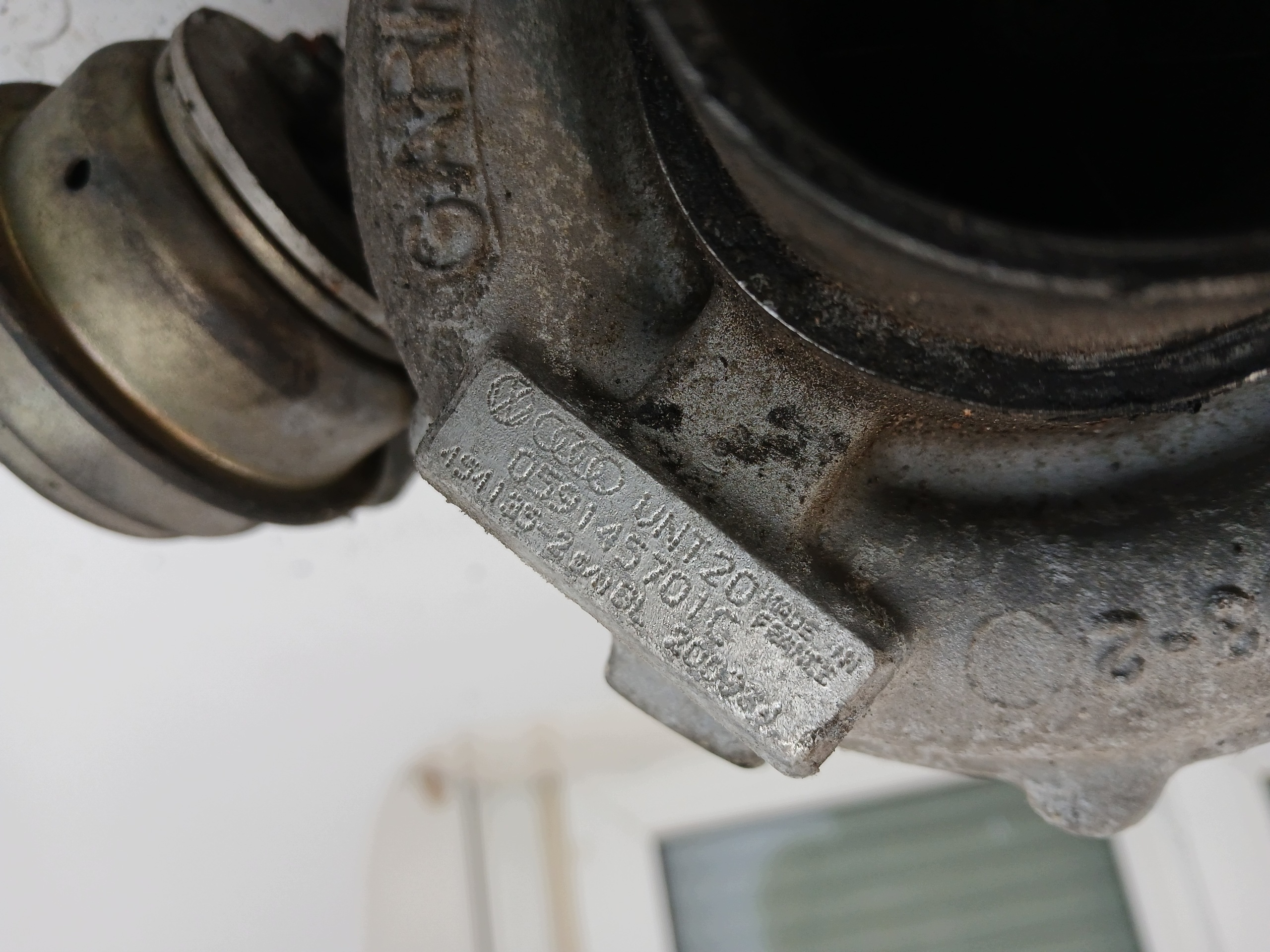 AUDI A6 C5 2.5 TDI turbo 059145701C