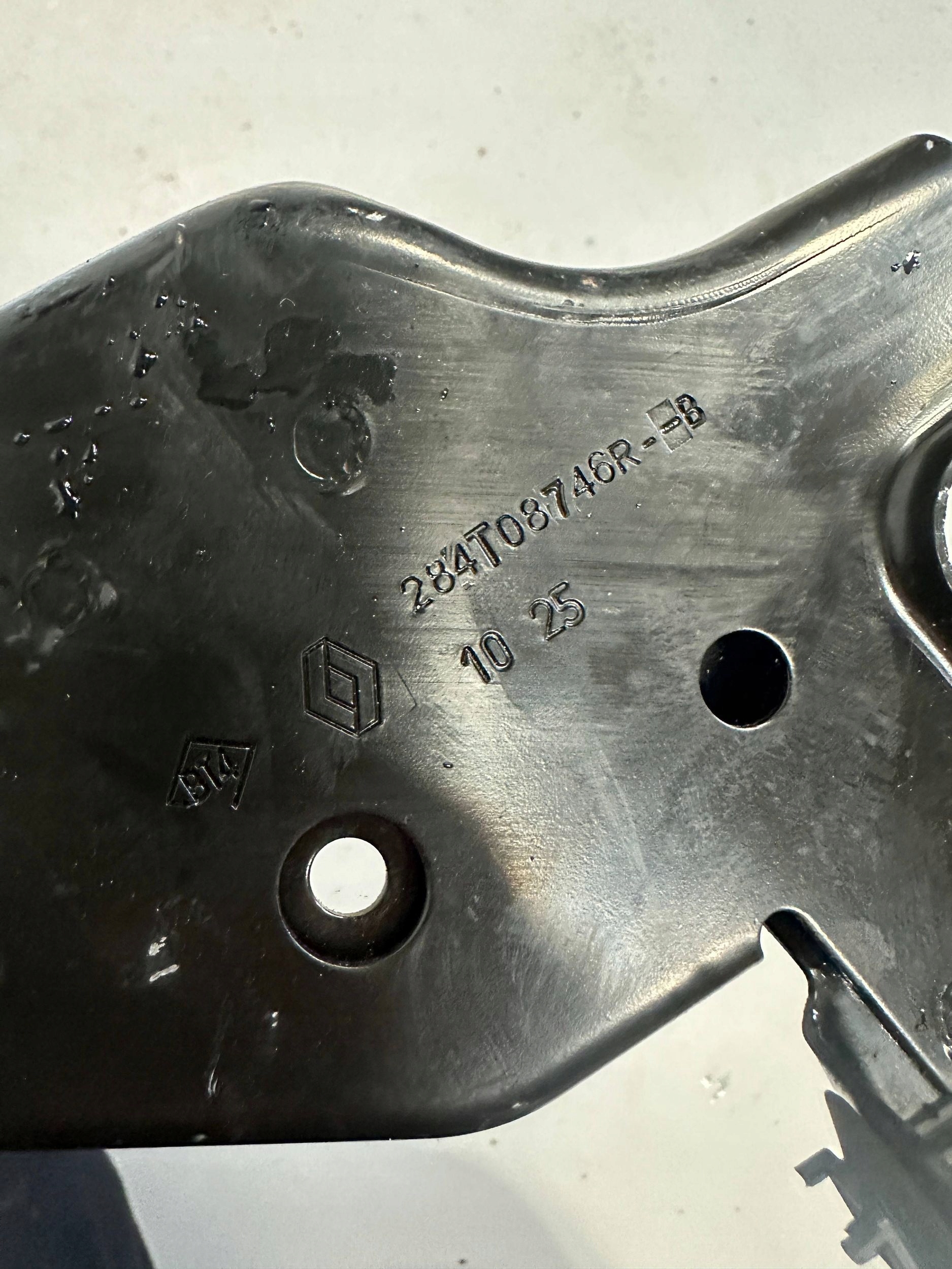 RENAULT AUSTRAL console holder 284T08746R
