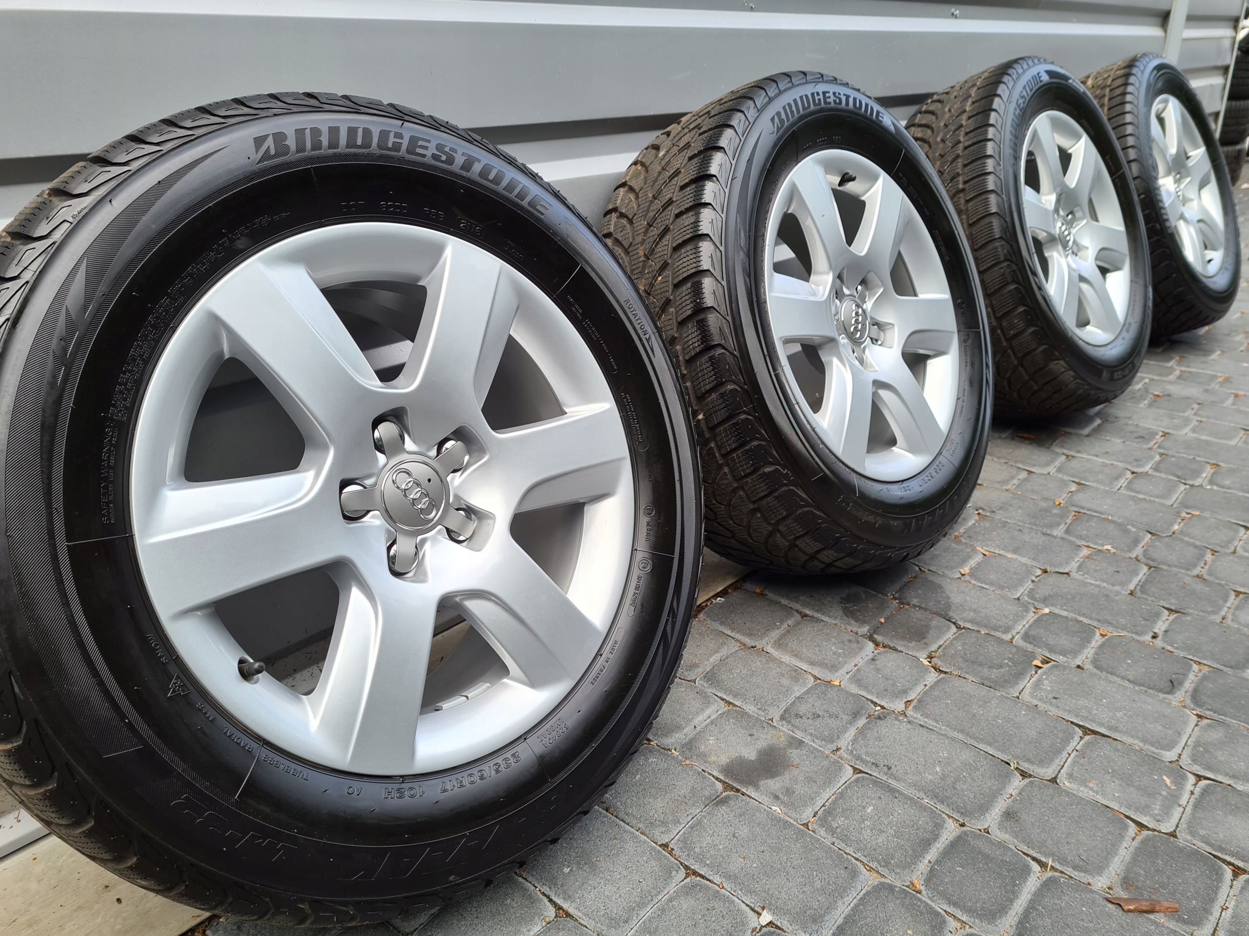 Oryginalne Felgi Audi 17 A4 A5 A6 A7 A8 Q3 Q5 TT Producent felg Audi OE