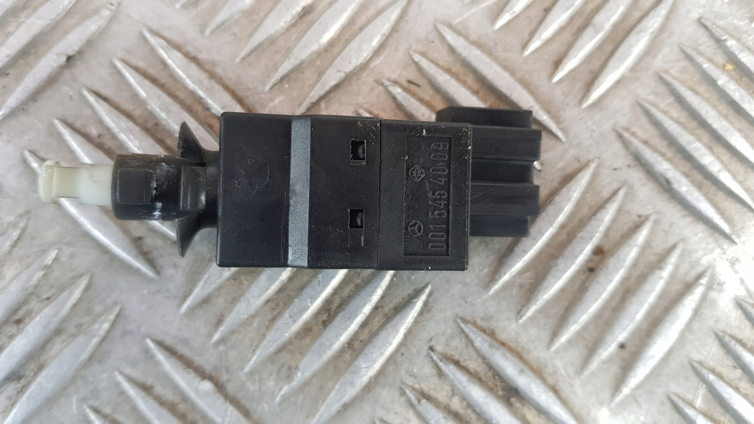 MERCEDES W211 interruttore luci STOP 0015454009
