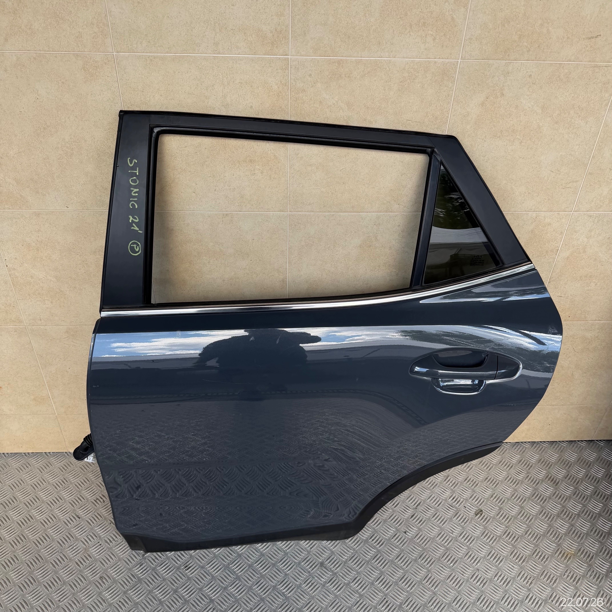 door complete rear. left KIA STONIC LIFT 2021 ROK