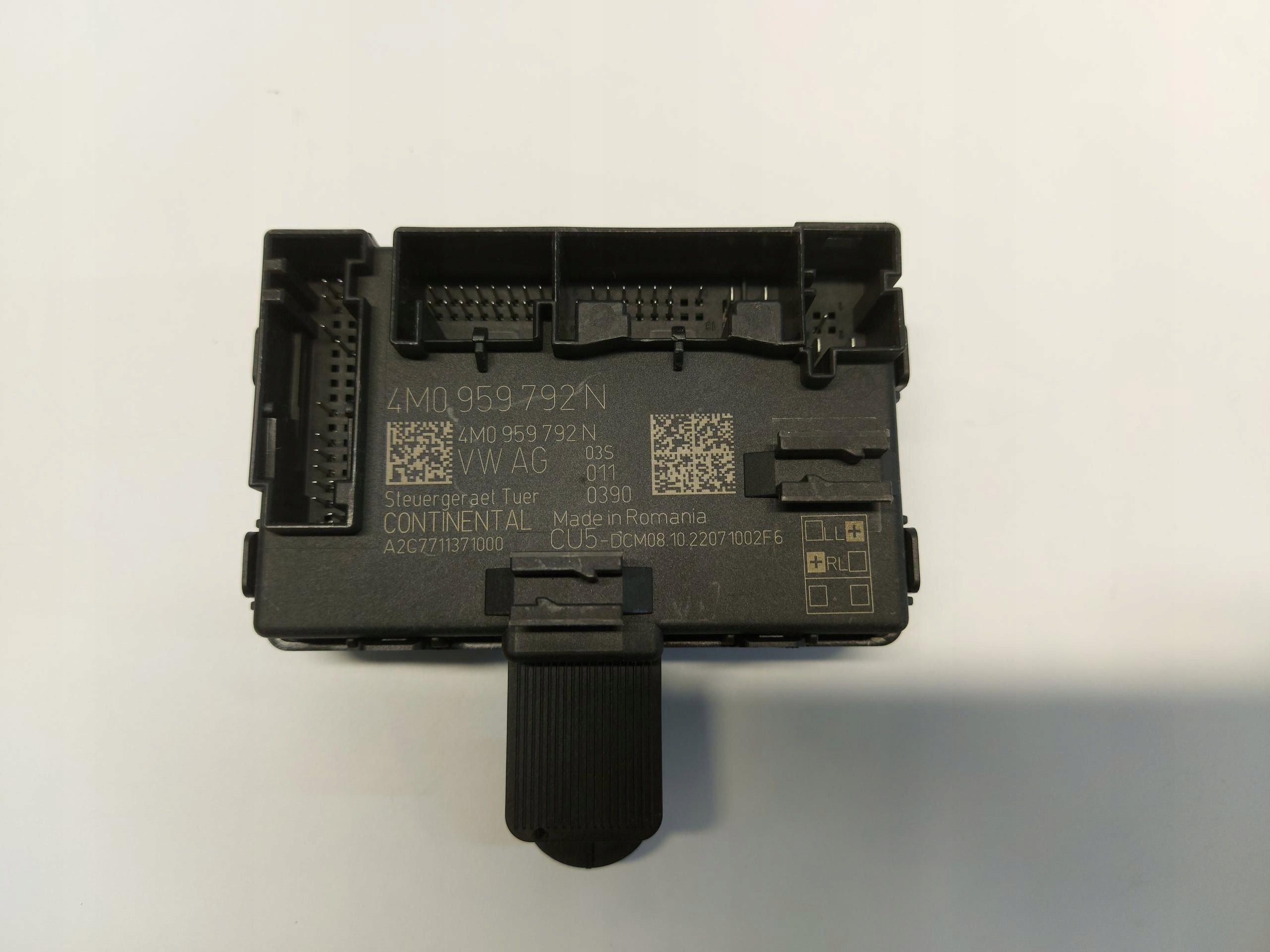 Porsche Taycan 4S 9J1 2022 module control unit door left front 4m0959792n