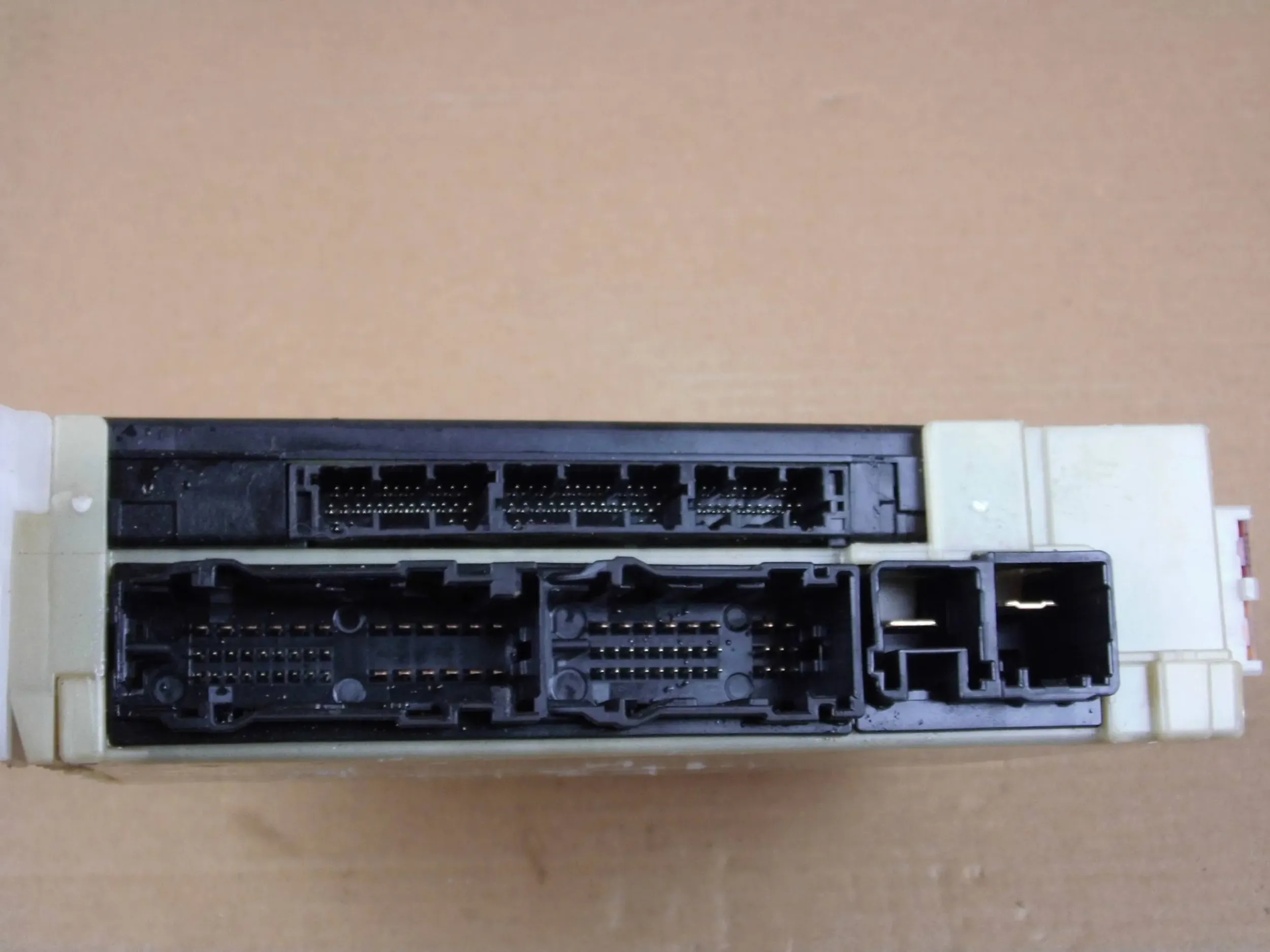 Toyota Corolla E21 module control unit MPX BODY 89221-02830 82730-0Z290