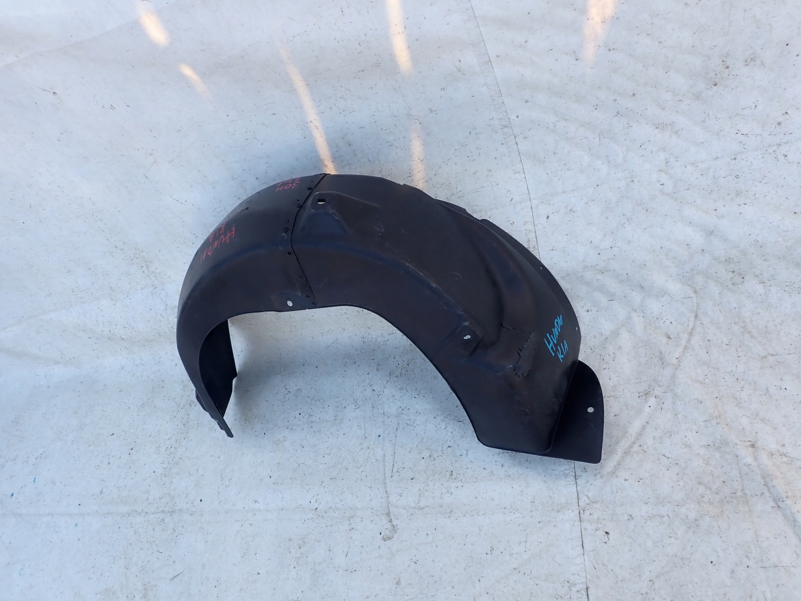 KIA VENGA 09- mudguard right rear part rear.