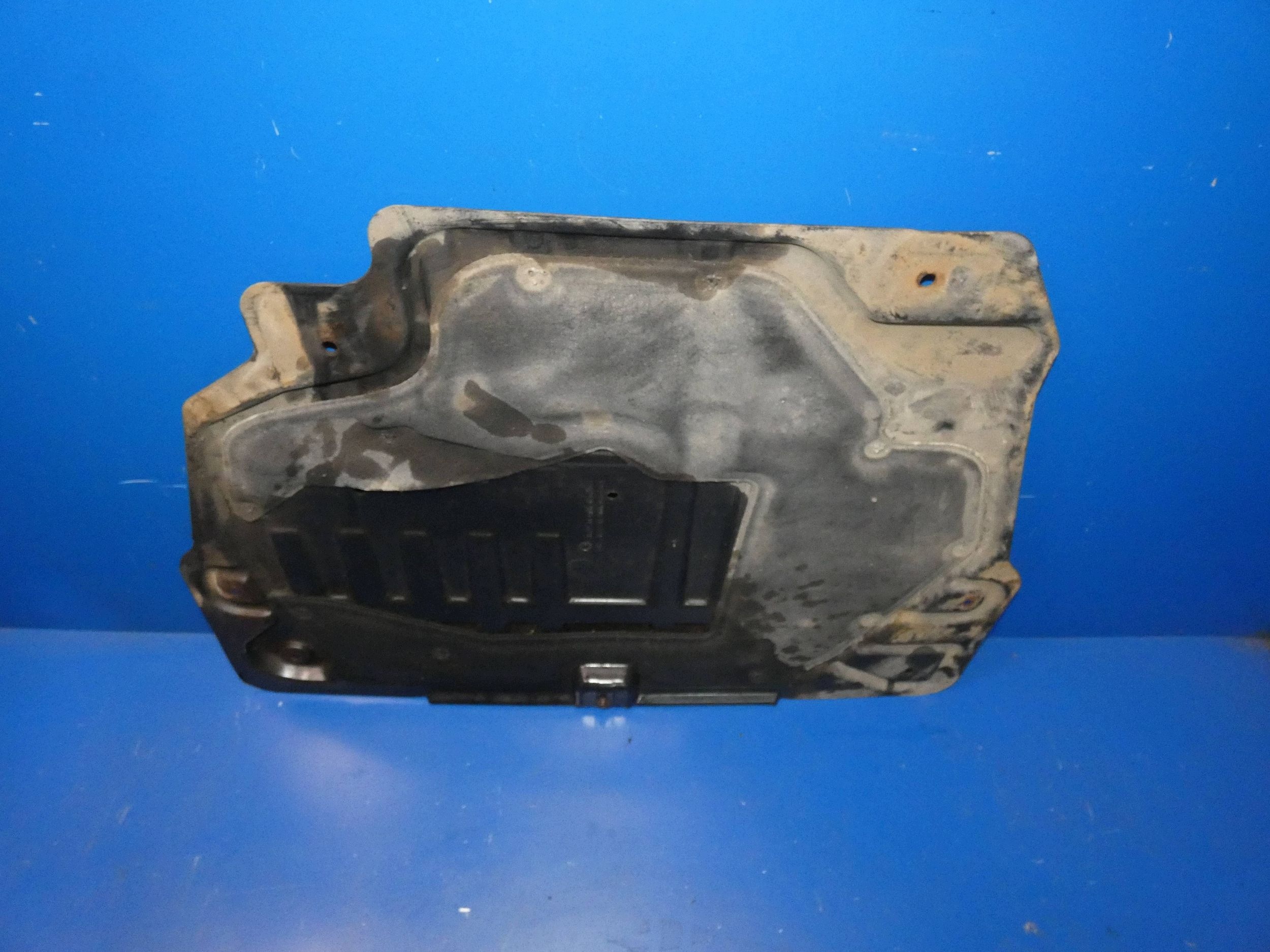 RANGE ROVER EVOQUE L538 2.0 D cover below engine floor cover