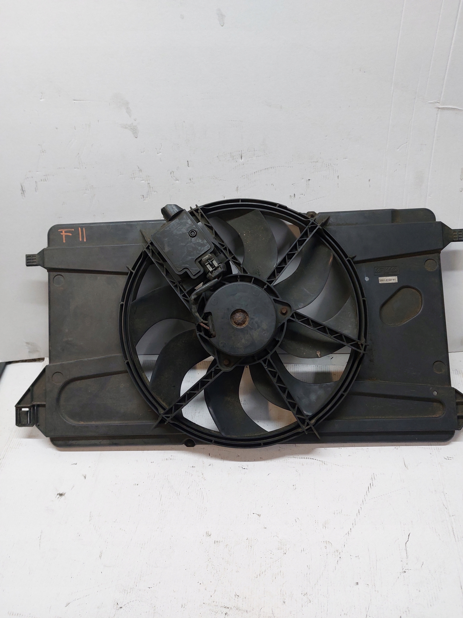 ENTYLATOR vrtule chladiče FORD FOCUS MK2 3M51-8C607-EC