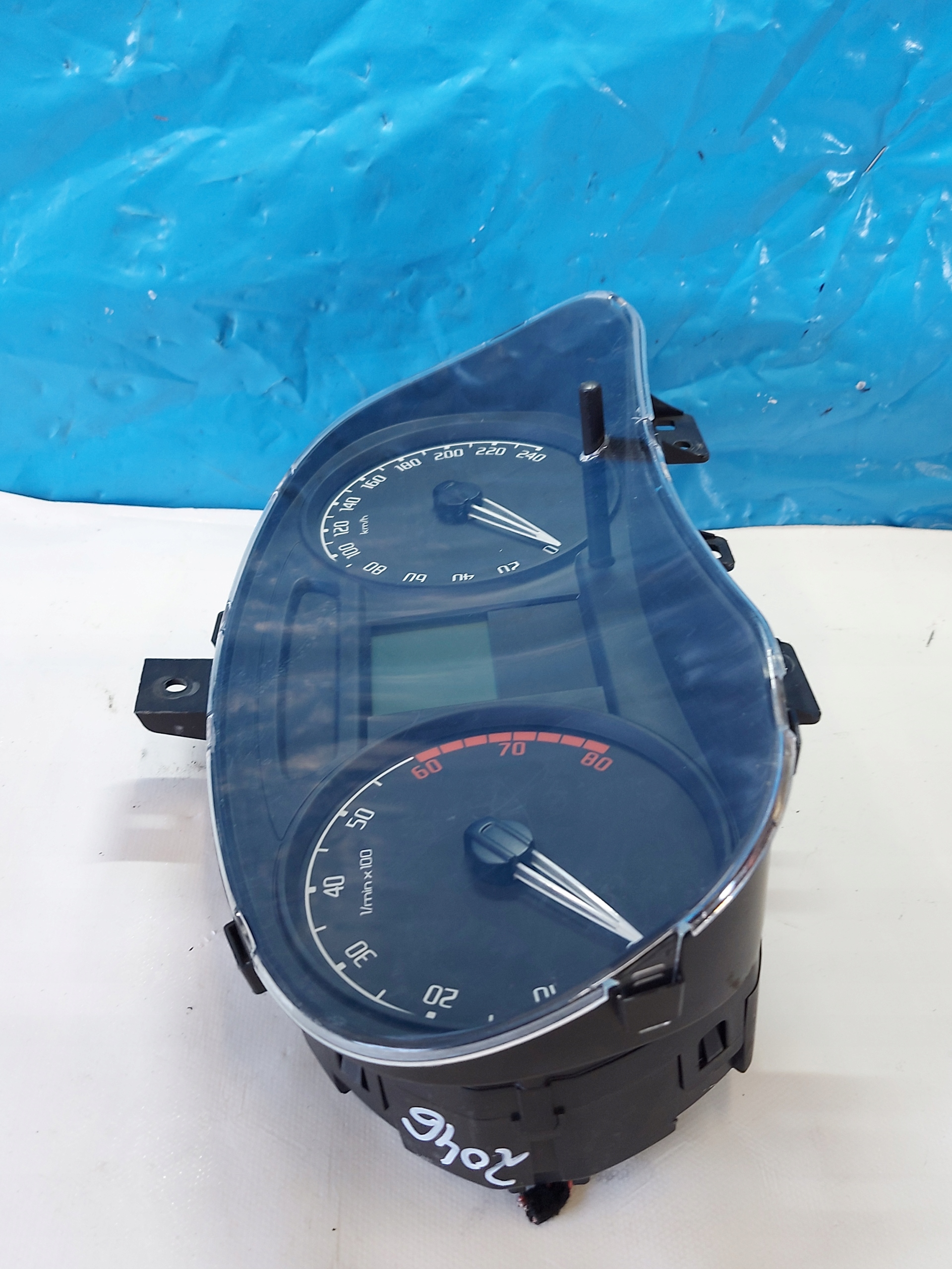 dials clock SKODA FABIA 1.2 THP 5J0920801B