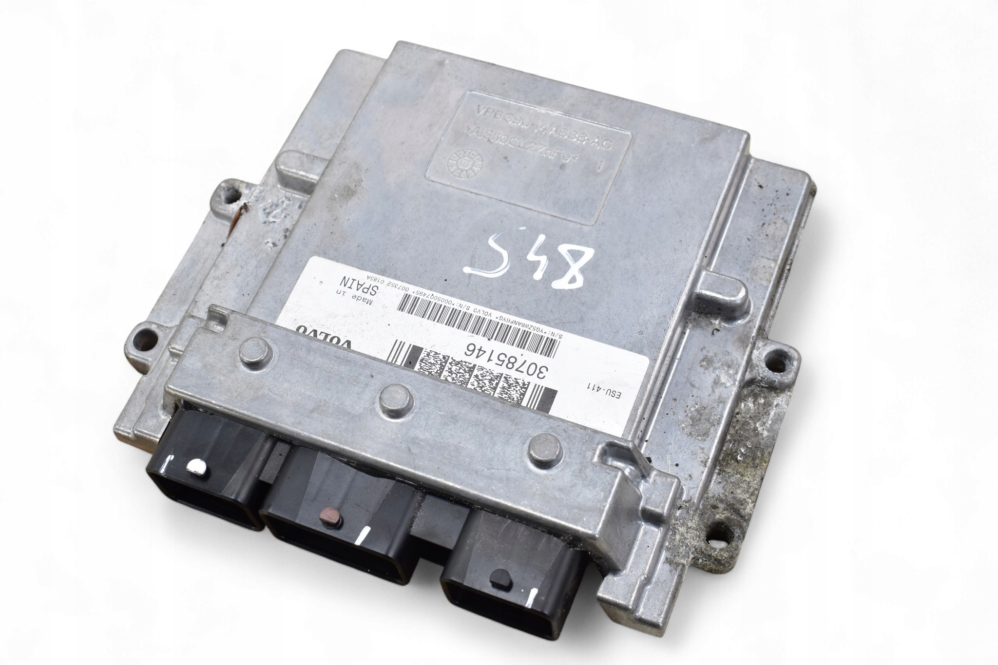 computer control unit of the engine VOLVO C30 2.0 16V 30785146