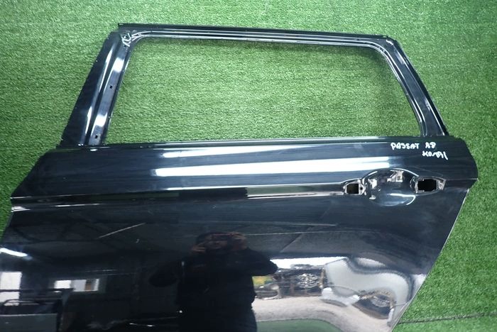VW PASSAT B8 KOMBI ajtó bal hátsó hátsó