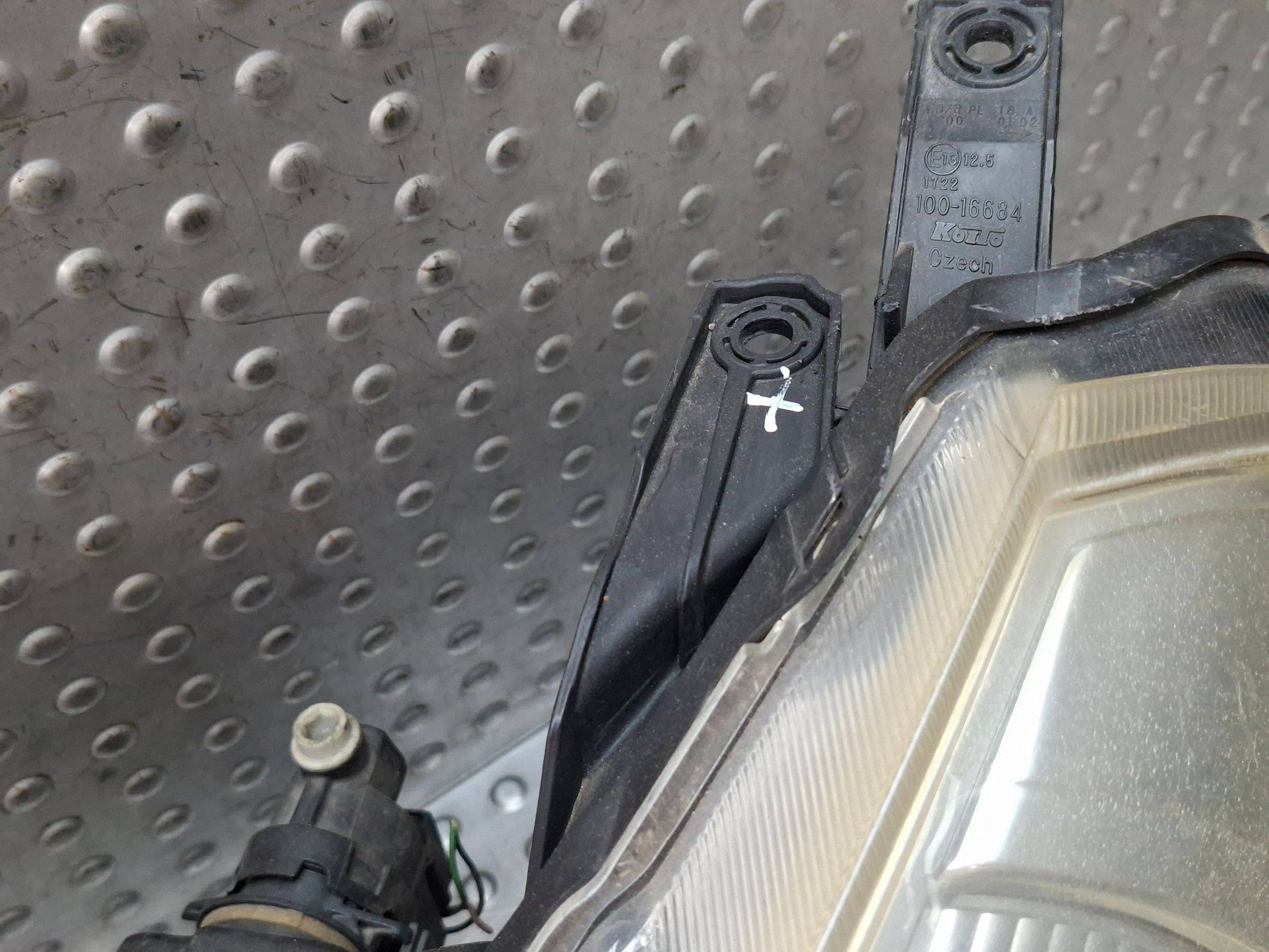 light front left SUZUKI SX4 SEDICI 06- EU