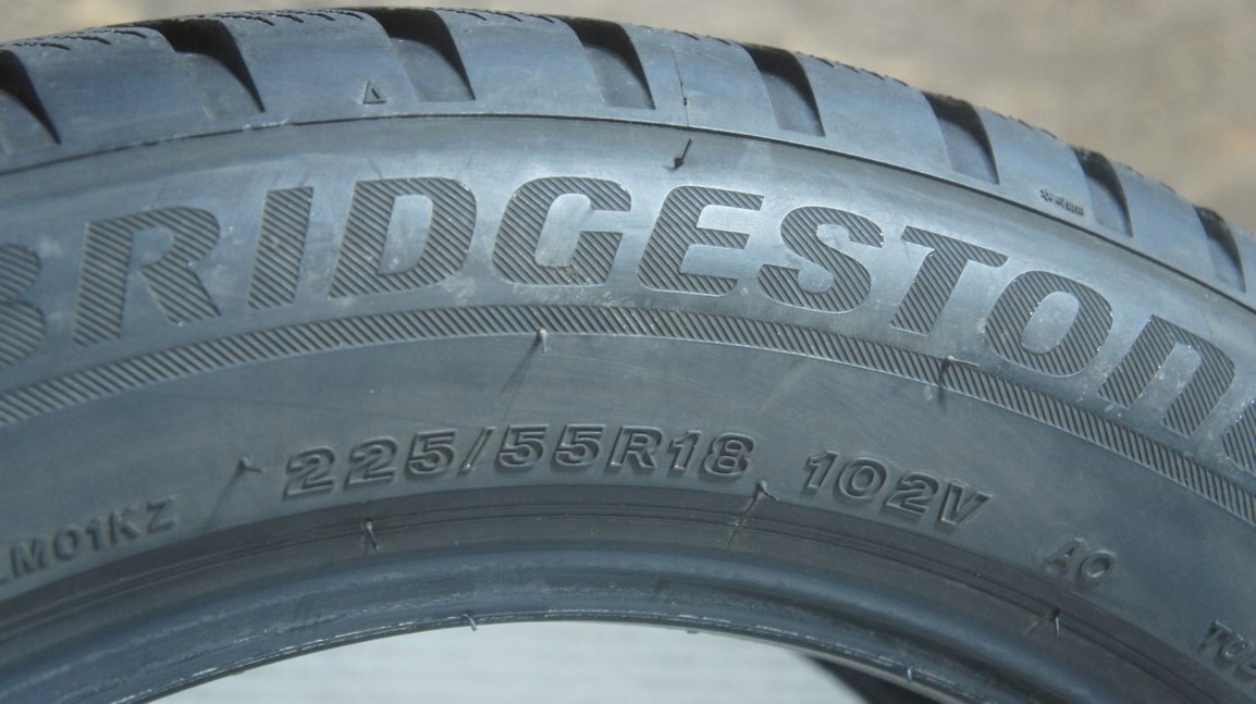 Opony K4925 Bridgestone 225/55R18 zimowe zima para Szerokość opony 225 mm