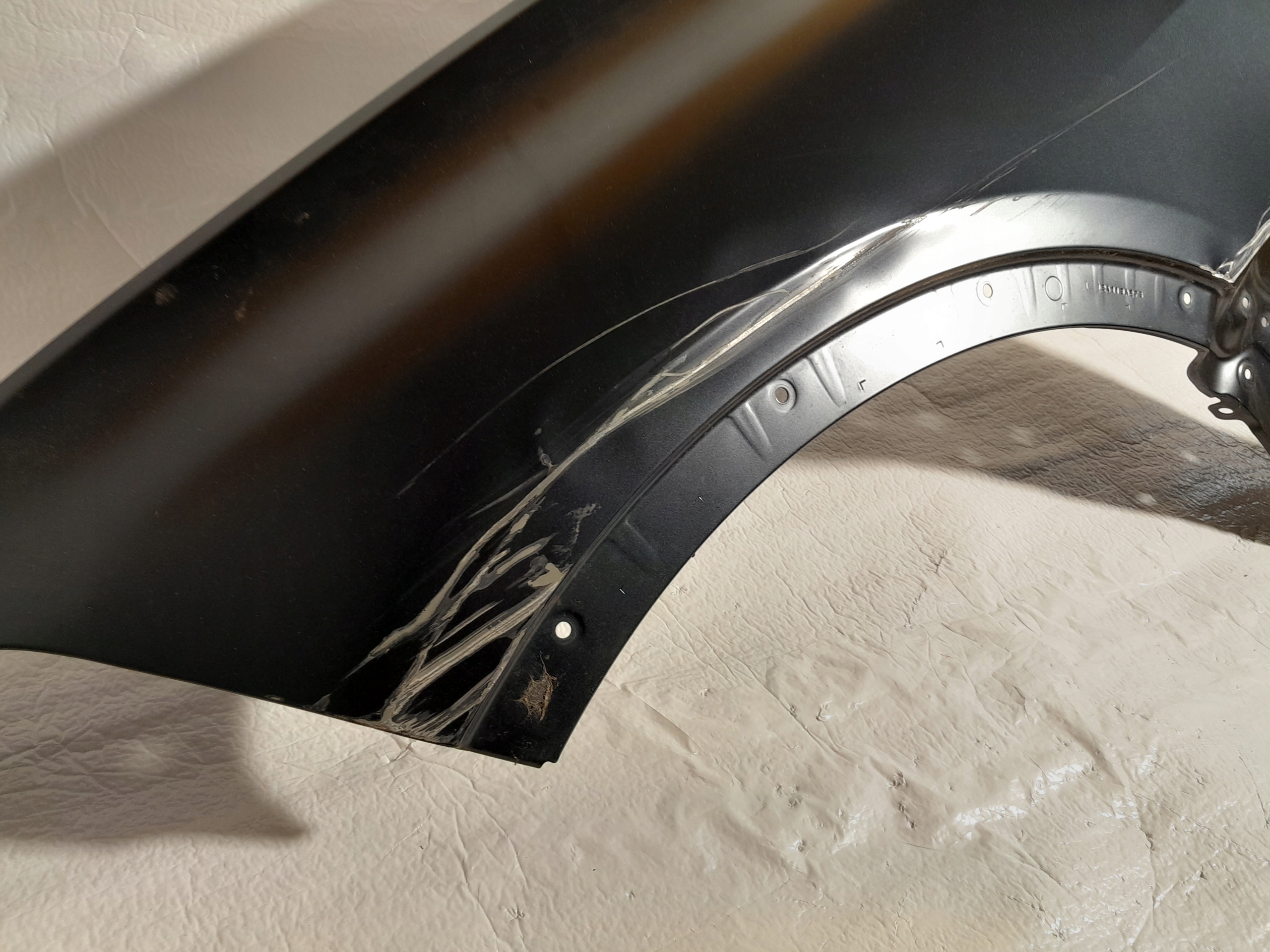 BMW X7 G07 fender left front