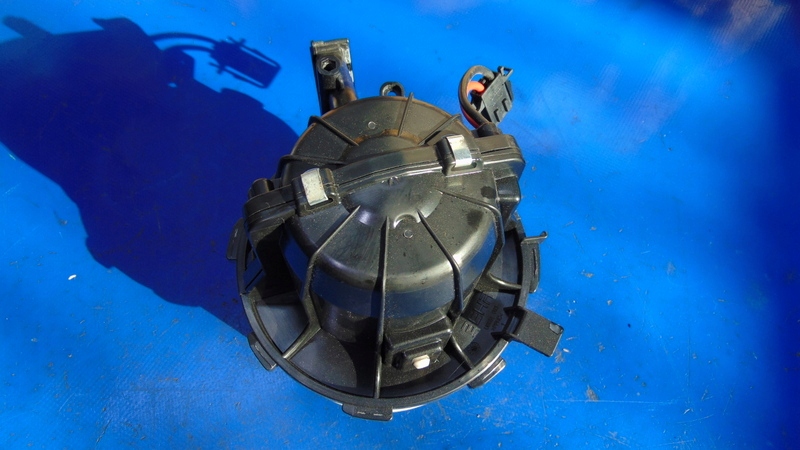DMUCHAWA Lüfter EUROPA AUDI A5 8T 07-16R