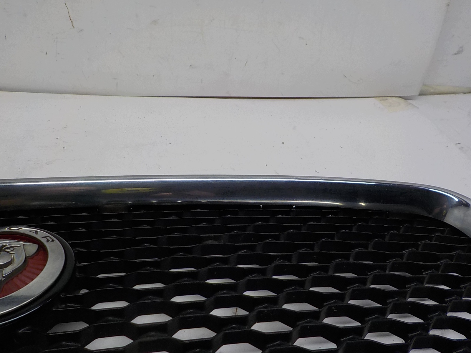 JAGUAR XE X760 grill grille radiator