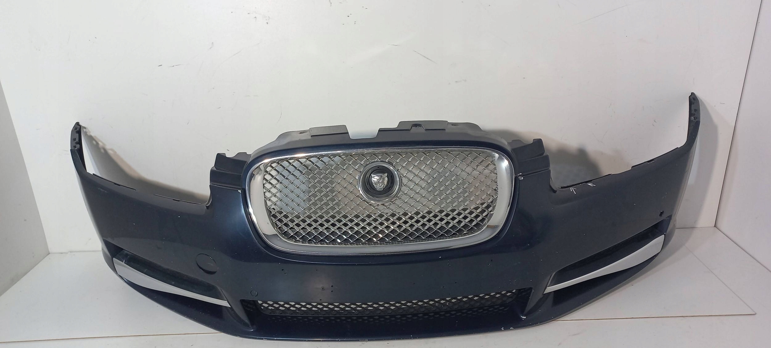 Jaguar XF X250 front bumper (N264)