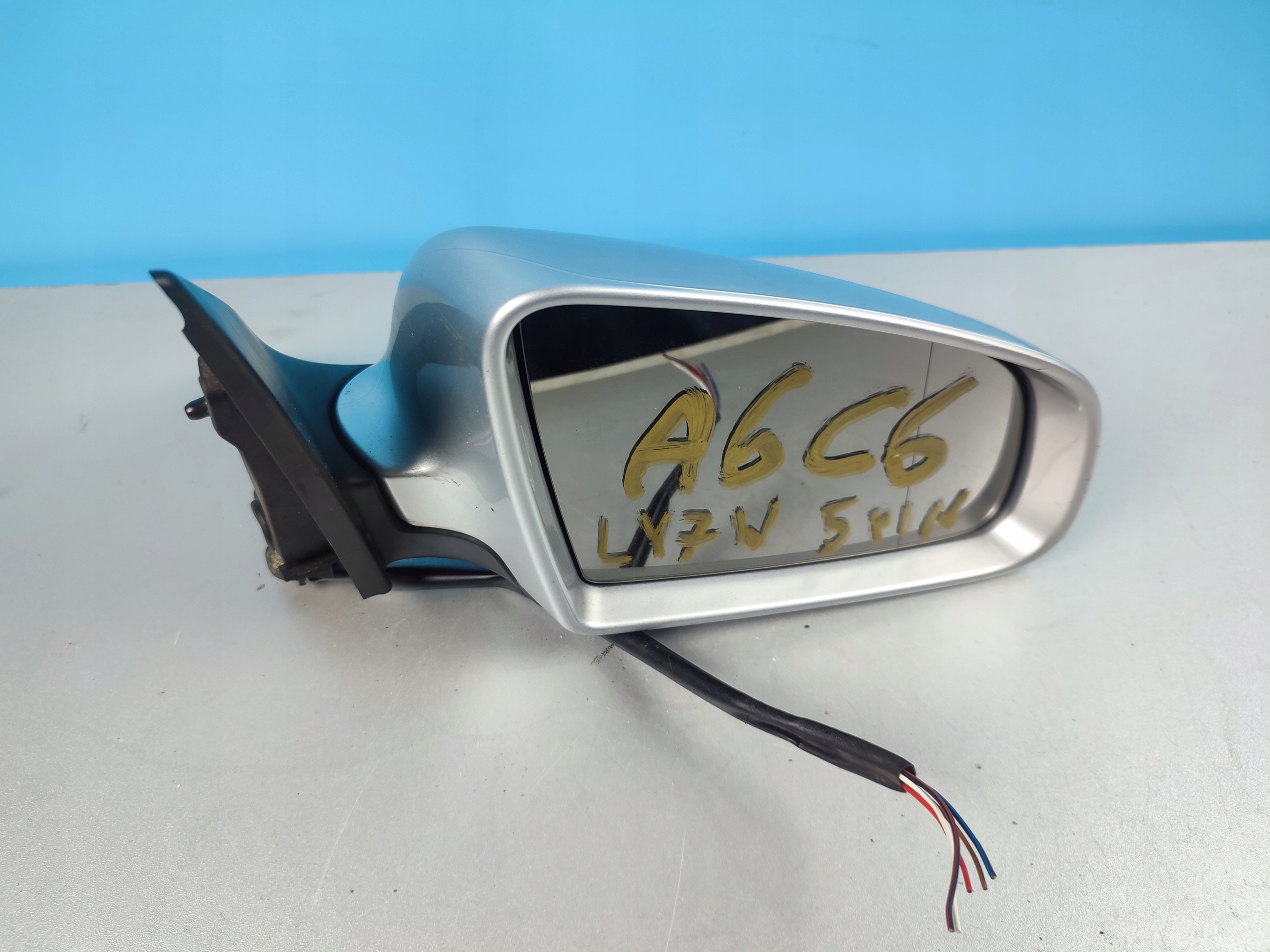 mirror right Audi a6 c6 ly7w 5 PIN