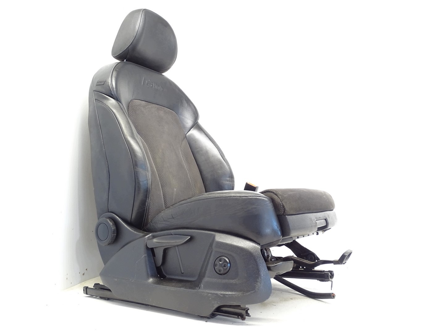 Sitze Sitz vorne Sitz heck KOMPLET Halbleder AUDI Q3 8U S-LINE