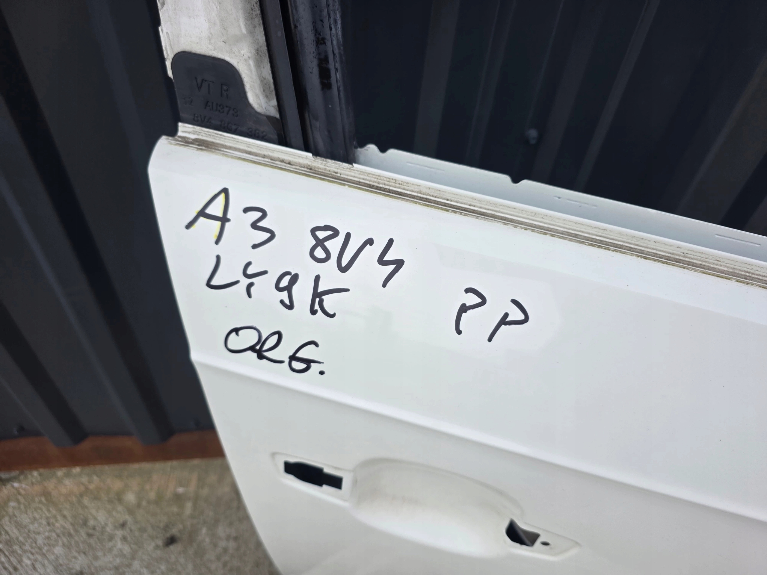 door right front AUDI A3 8V SPORTBACK 8V4 5-door LY9K original !!!