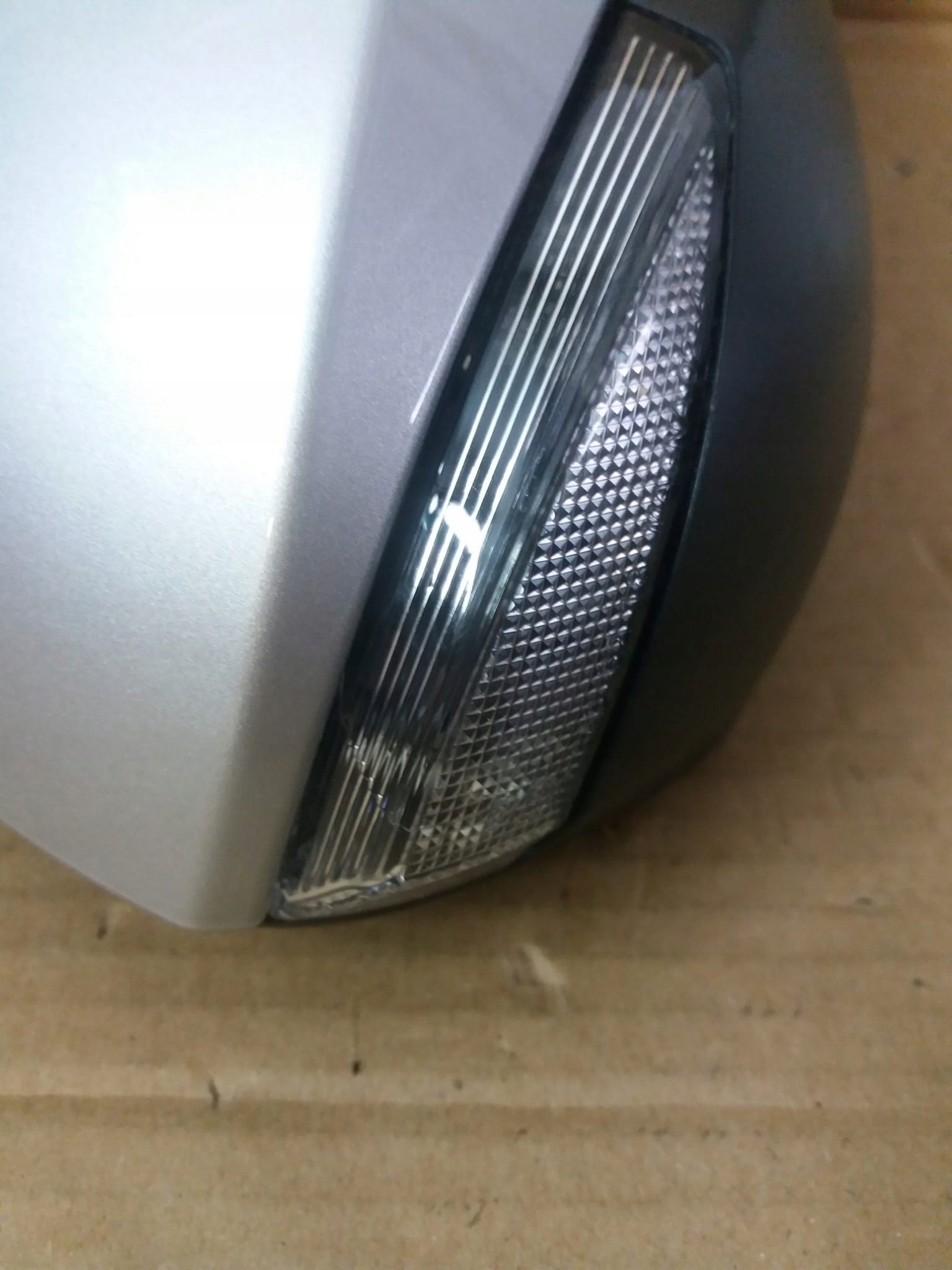 TOYOTA YARIS IV PRAWE SKŁADANE ASYSTENT 9 PIN EU Typ szkła asferyczne