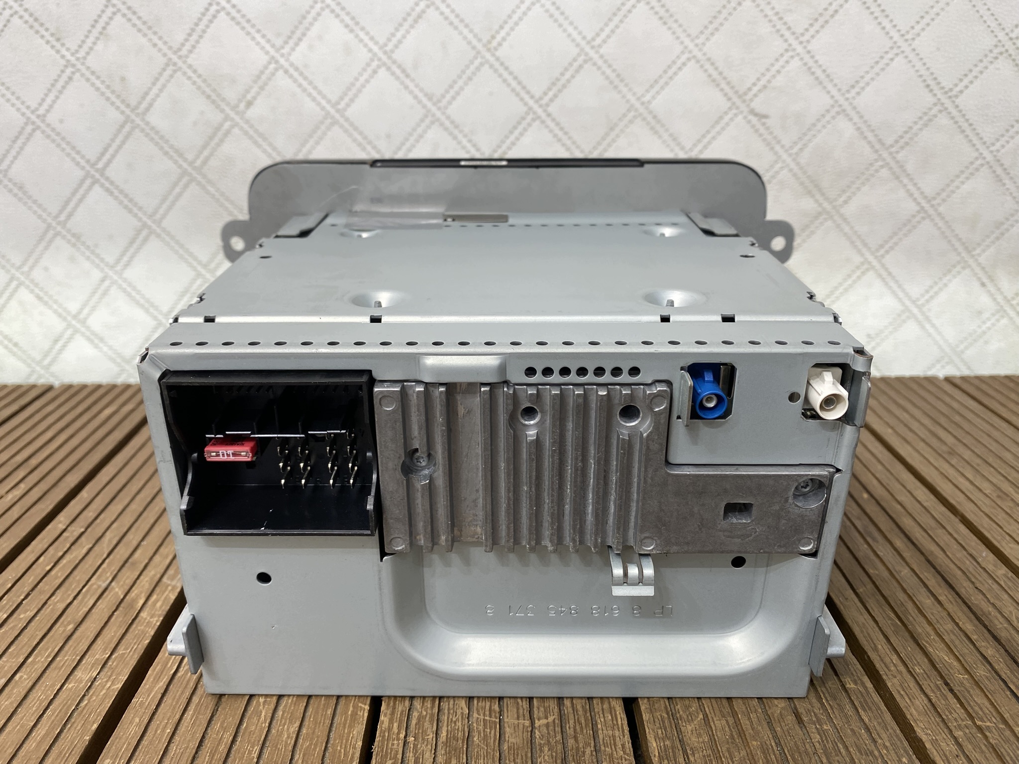 VW GOLF V 03-08 FABRYCZNE RADIO CD 1K0035191D OE