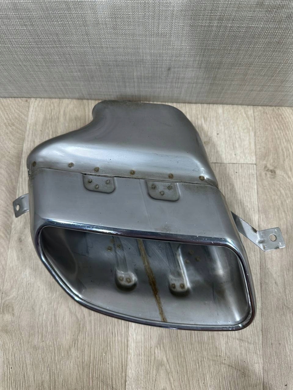 Volvo XC60 e lift 2014-2017 TERMINALE dello scarico Destro 31425019