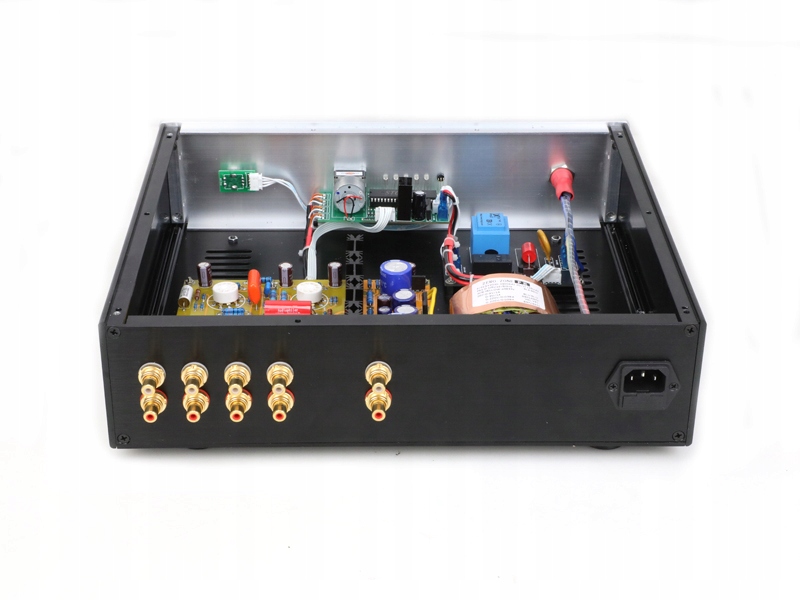 новітній еталонний передпідсилювач conrad-johnson HIFI Moc wyjściowa 4Ω 6 Вт
