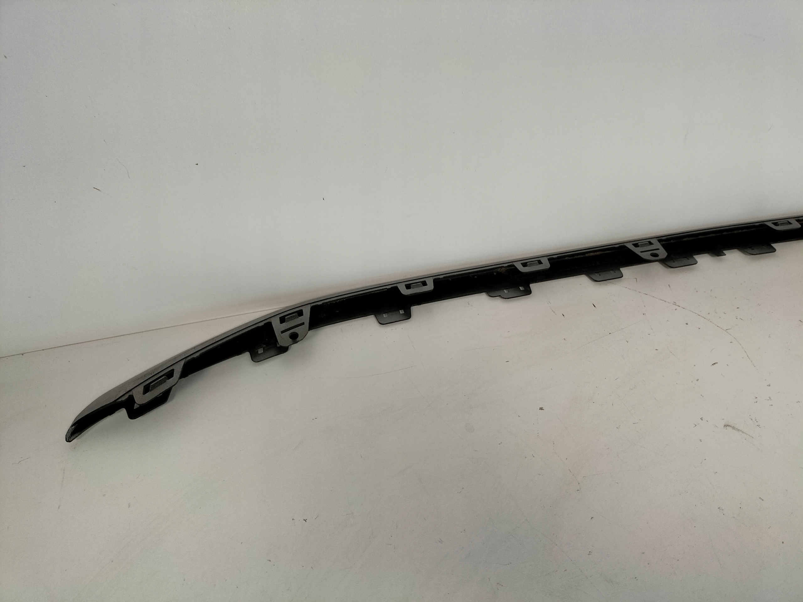spoiler lišta doplněk nárazníku předního předek AUDI A3 8Y 20