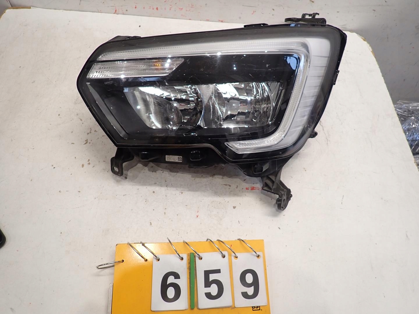 light front front left RENAULT MASTER IV 2019- 260607867