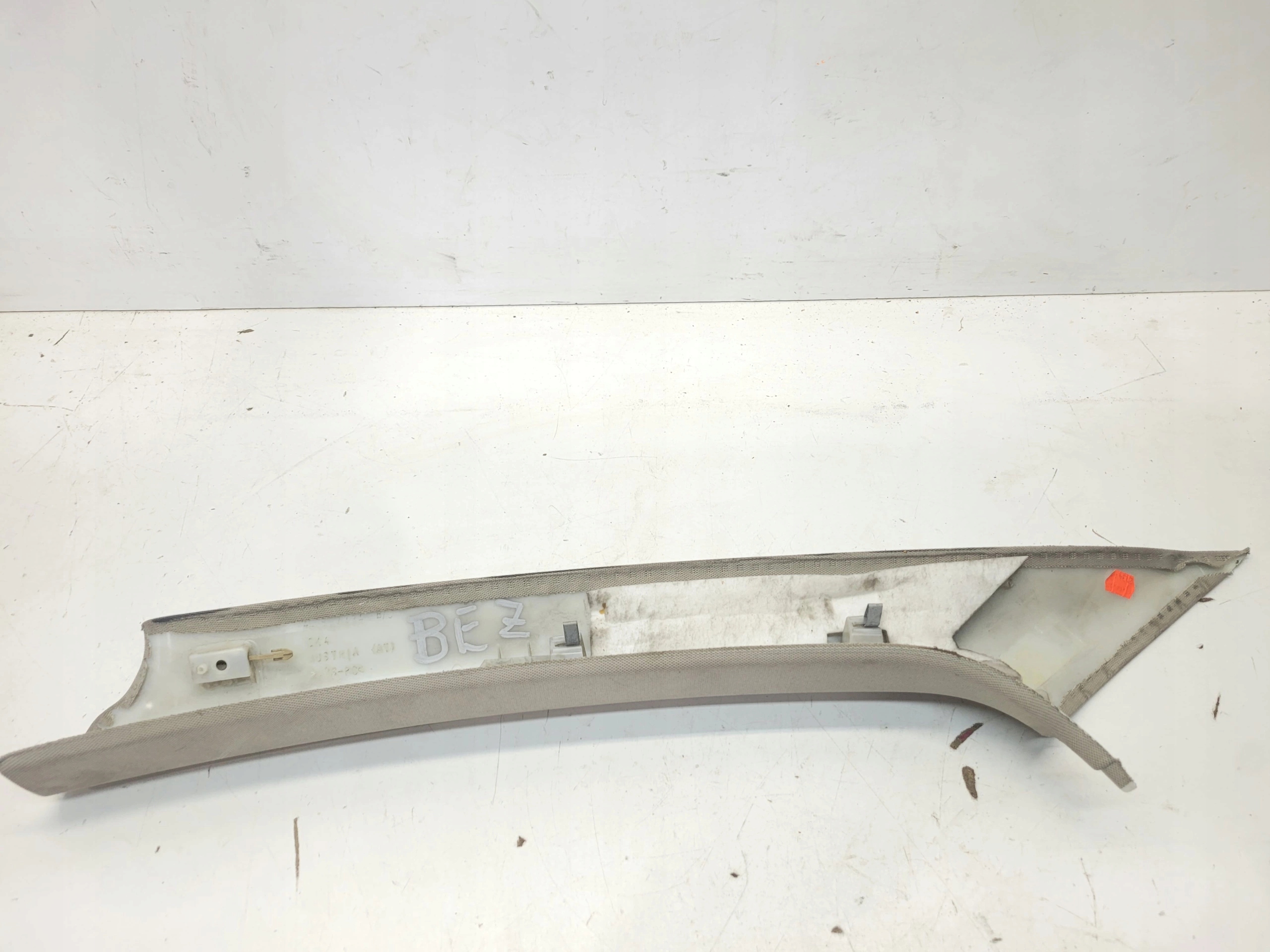 cover SLUPKA A right AUDI Q7 4L 4L0867234 without