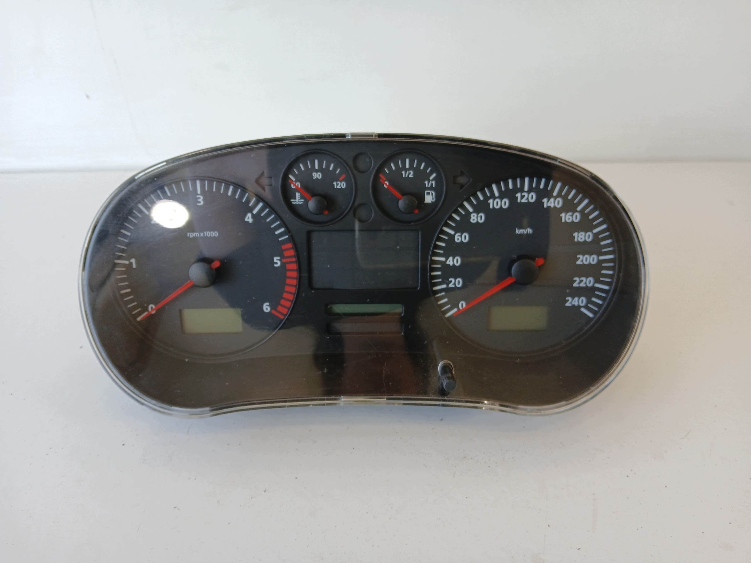 SEAT LEON and TOLEDO II 1.9 TDI dials dials 1M0920821B
