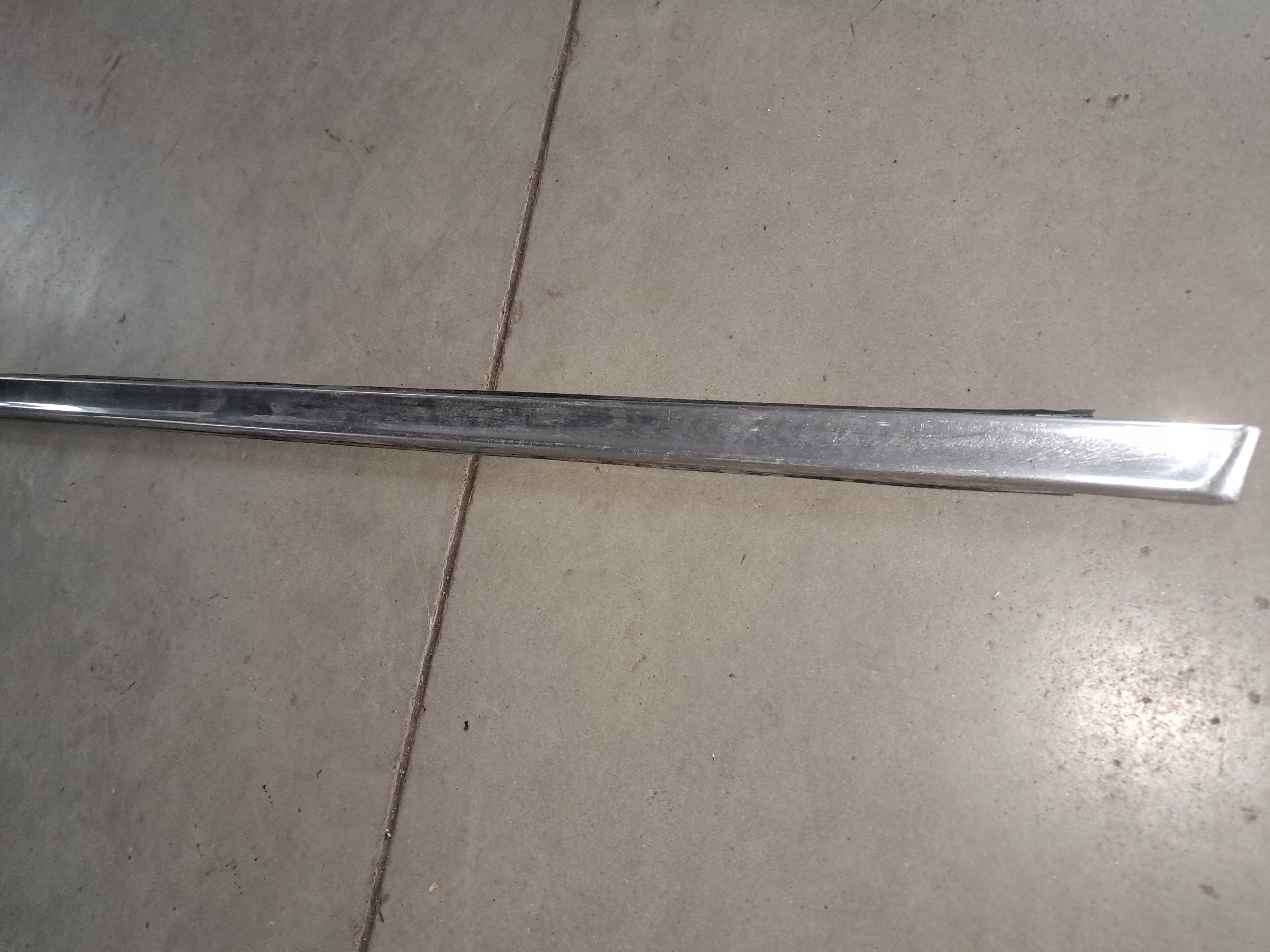 moulding threshold left MERCEDES W116 SE 1166980180