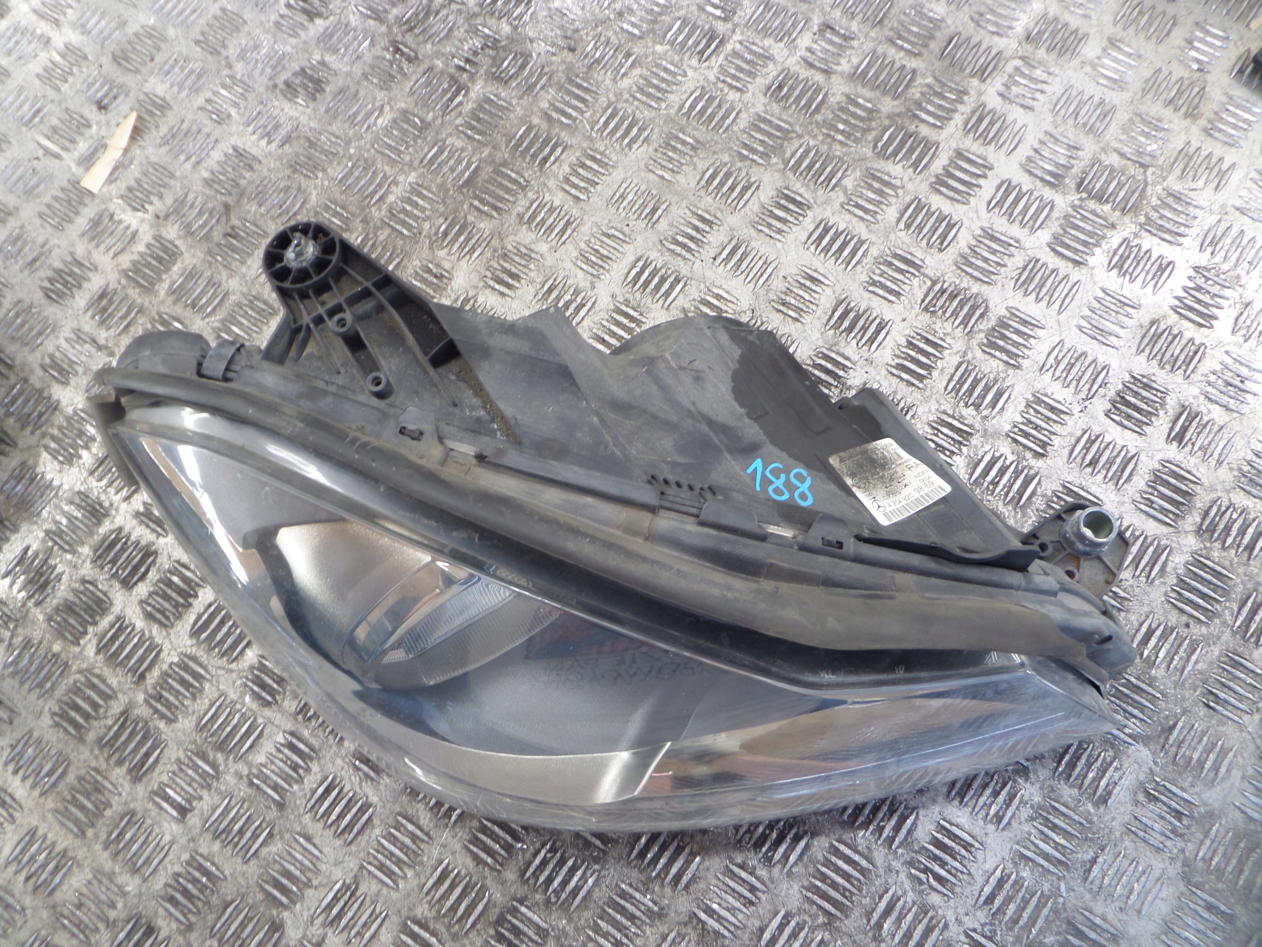 light right front Mercedes c w204 lift UK A2048209859