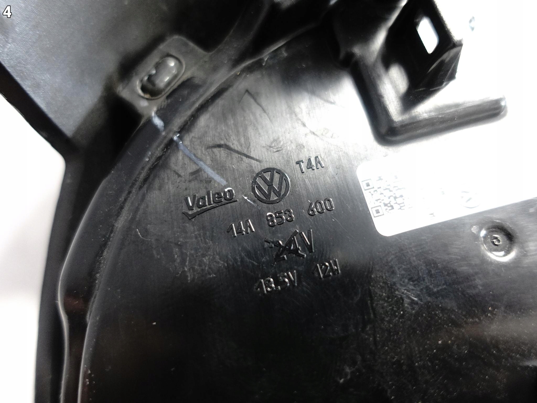 VW ID7 ID.7 14A 23- logo LOGO EMBLEMAT grille front